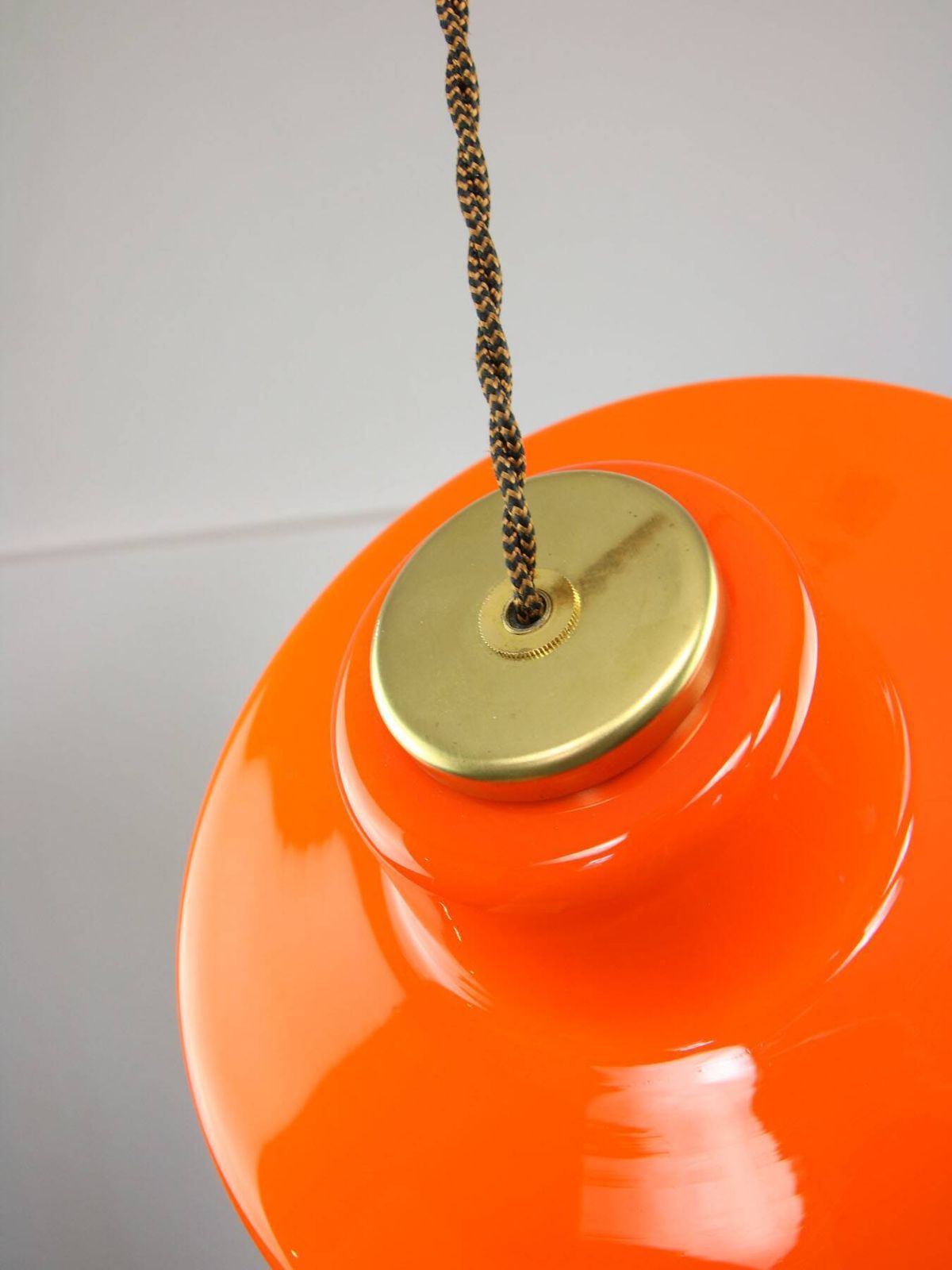 photo vintage Mid Century Modern Italian Orange Glass And Brass Pendant Lamp