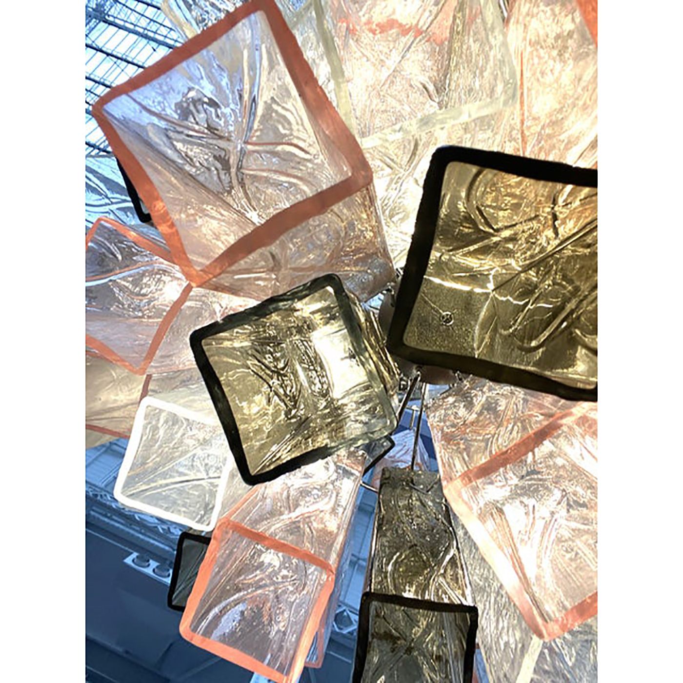 Contemporary Pink And Fumè “Squared Bark” Murano Glass Chandelier photo vinterior