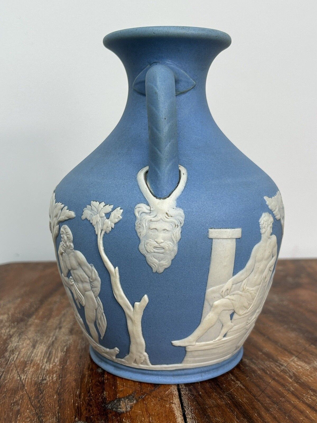 Wedgwood Light Blue Jasperware Portland Vase 18cm photo 445.0