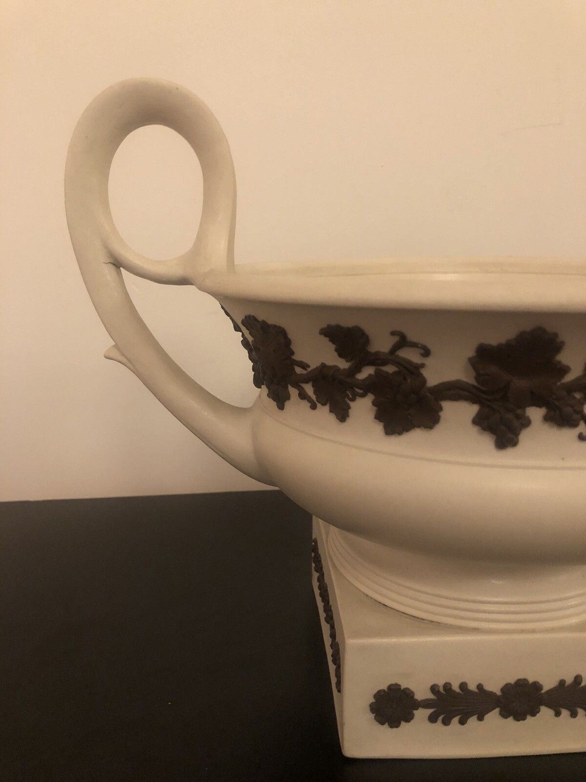 Wedgwood Early 19th Century Crater Vase photo furniture
