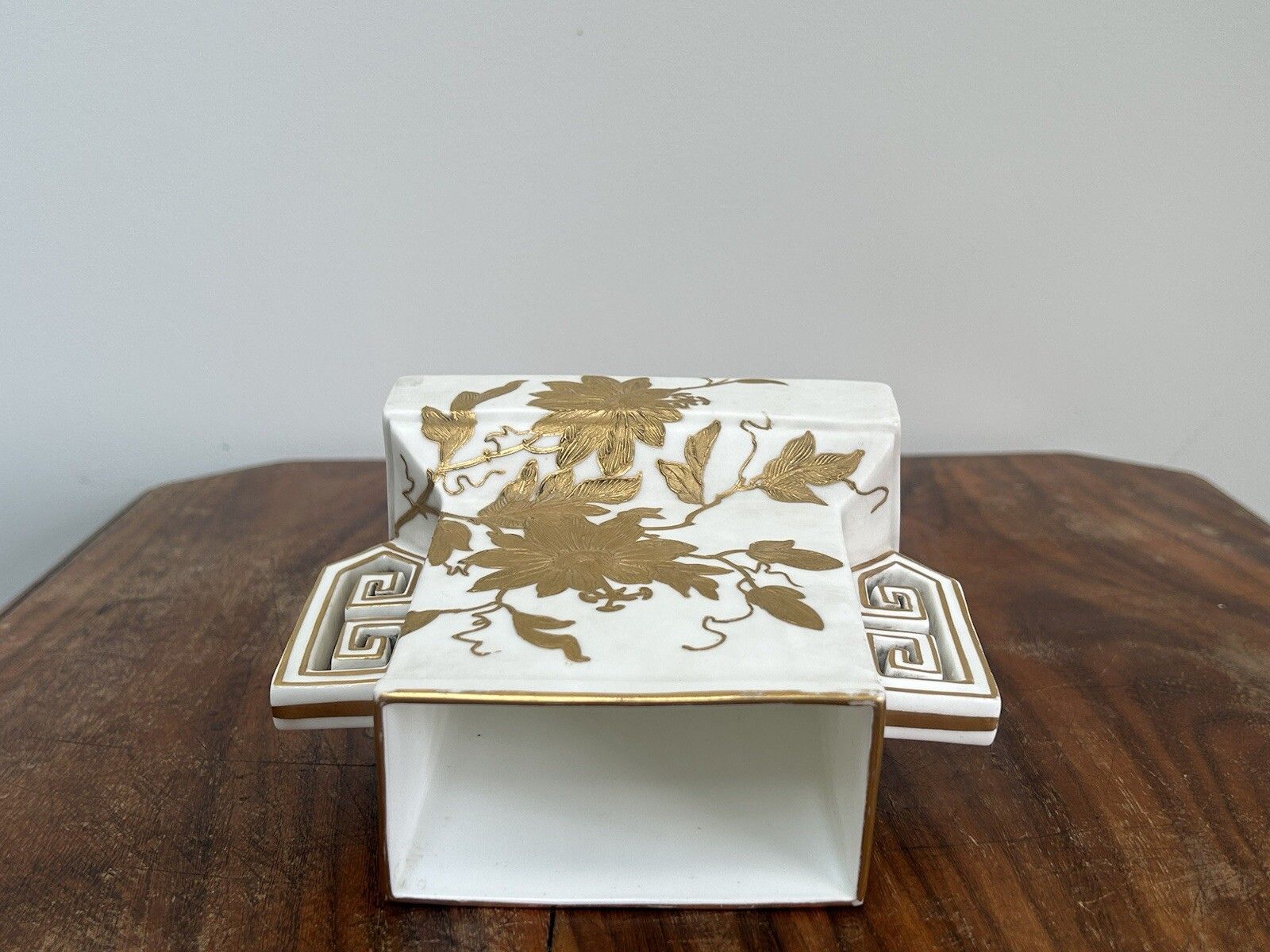 photo for sale Wedgwood Bone China Aesthetic Movement Vase Uk, 1870s