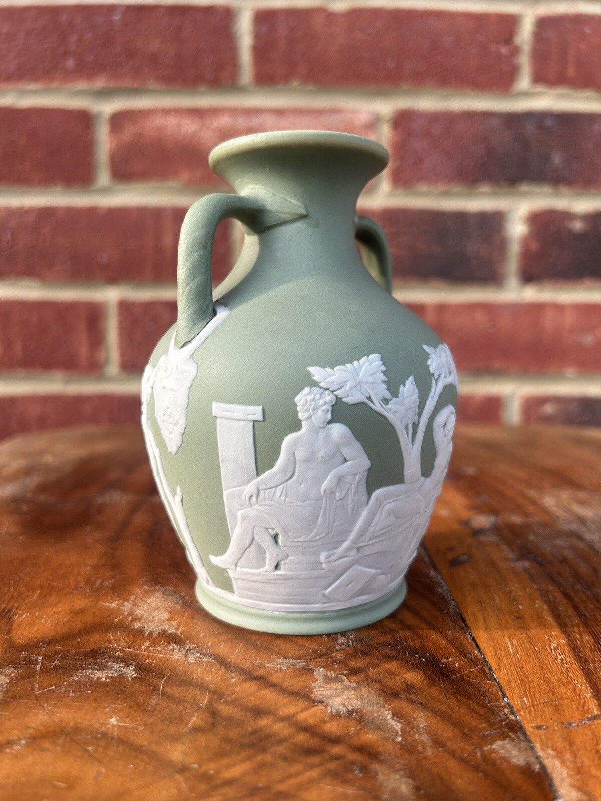 Wedgwood Green Jasperware Portland Vase Minature 13cm photo furniture