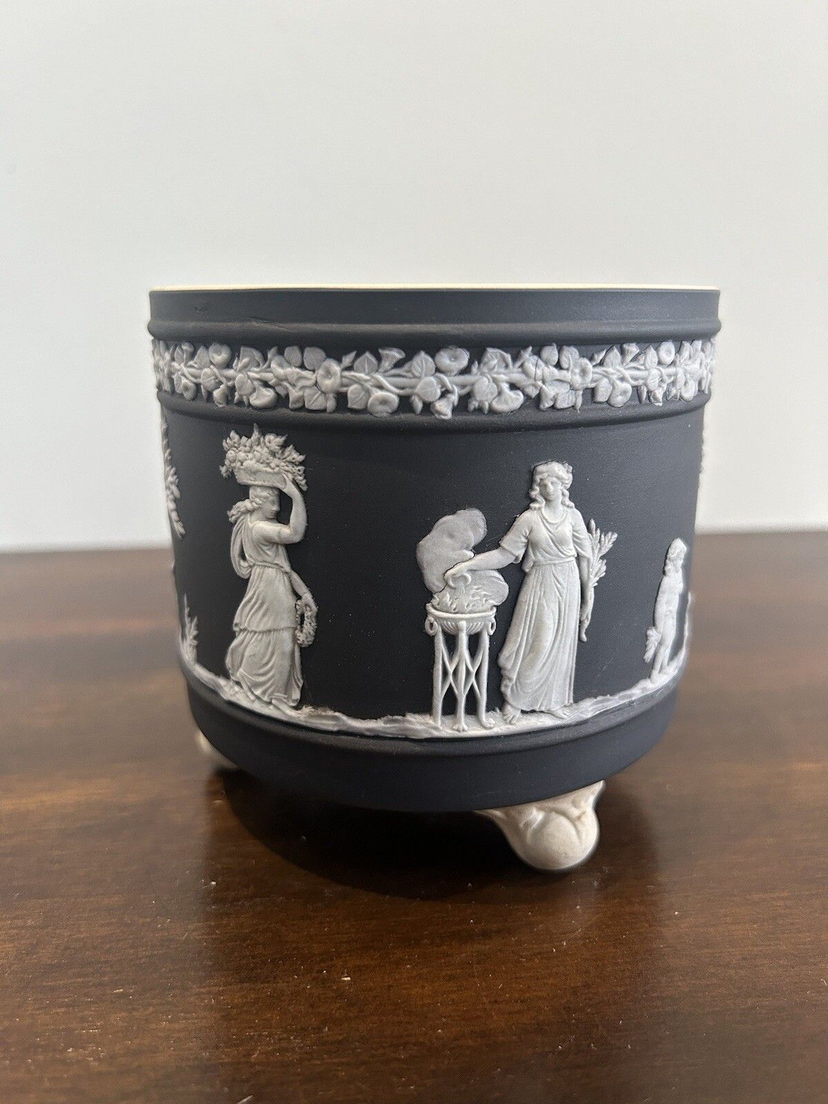 Wedgwood Jasperware Black Minatute Jardiniere Planter Planting Pot photo 159.0