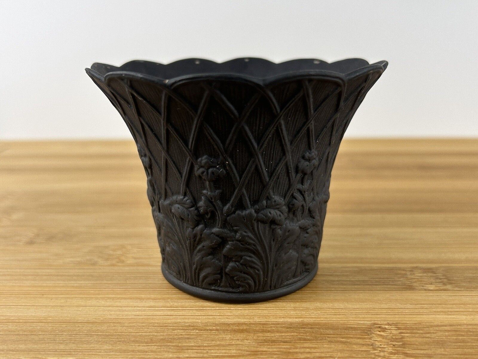 Wedgwood 19th Century Black Basalt Early Flower Pot Jasperware Rare Planter photo for sale