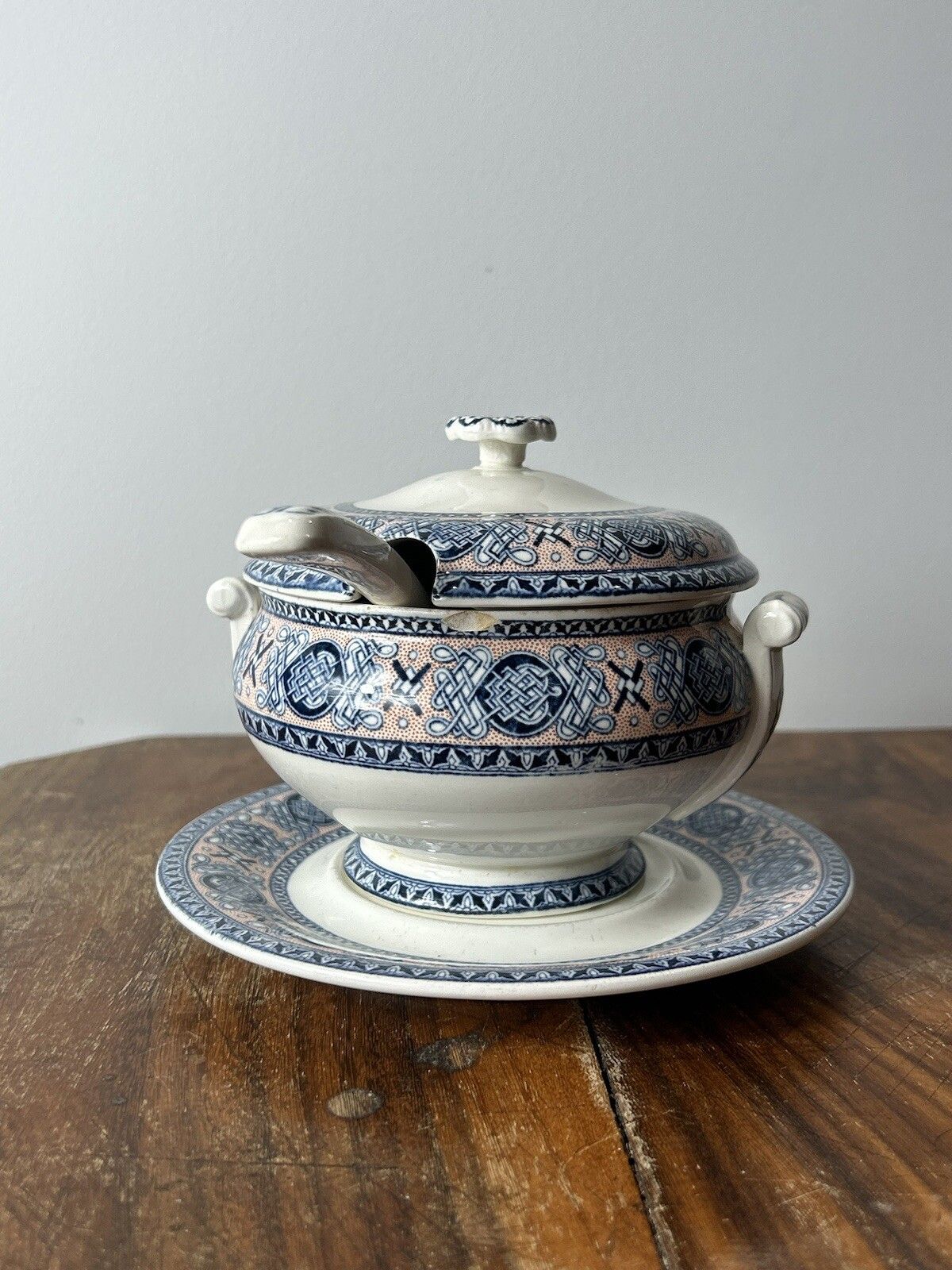 Wedgwood Lindisfarne Etruria England Tureen And Stand With Ladel Spoon