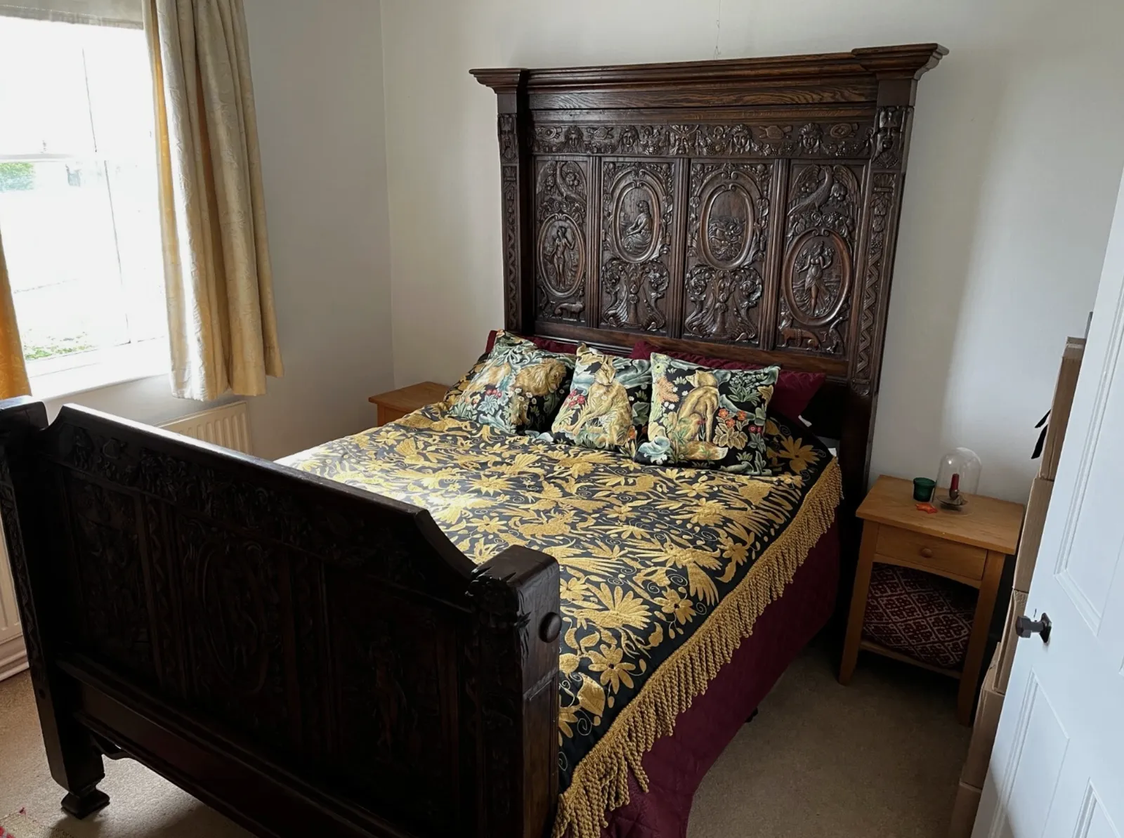 Unique Antique Oak Carved Bed photo 2250.0