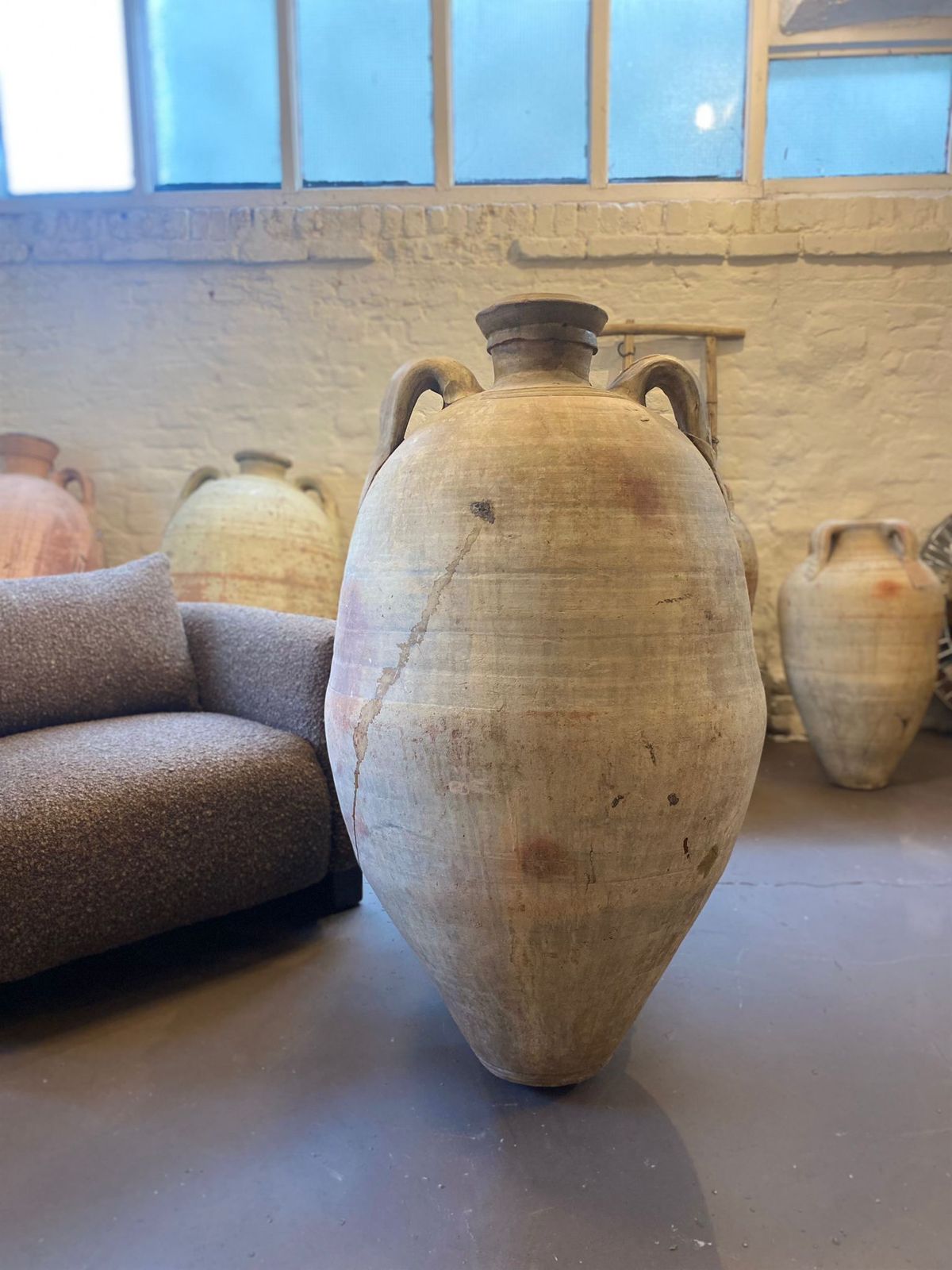 Snal – 19th Century Tunisian Olive Pot photo furniture