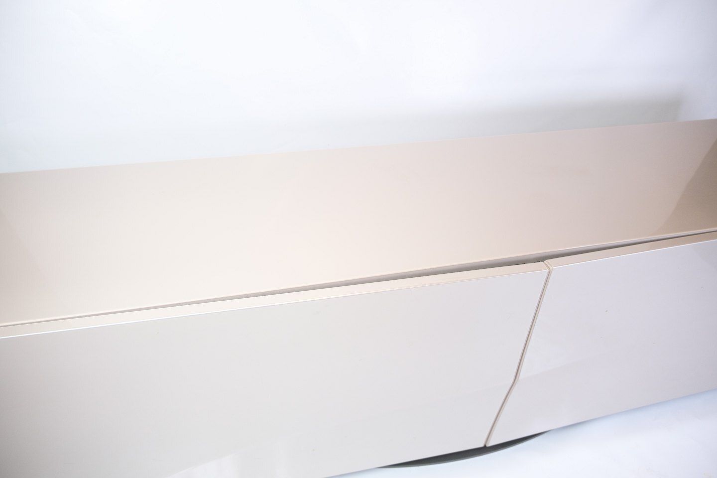 Speed ​​Up Sideboard Model Speed ​​Up In High Gloss Grey Painted & Steel Base By Sacha Lakic  For Roche Bobois Paris photo vinterior