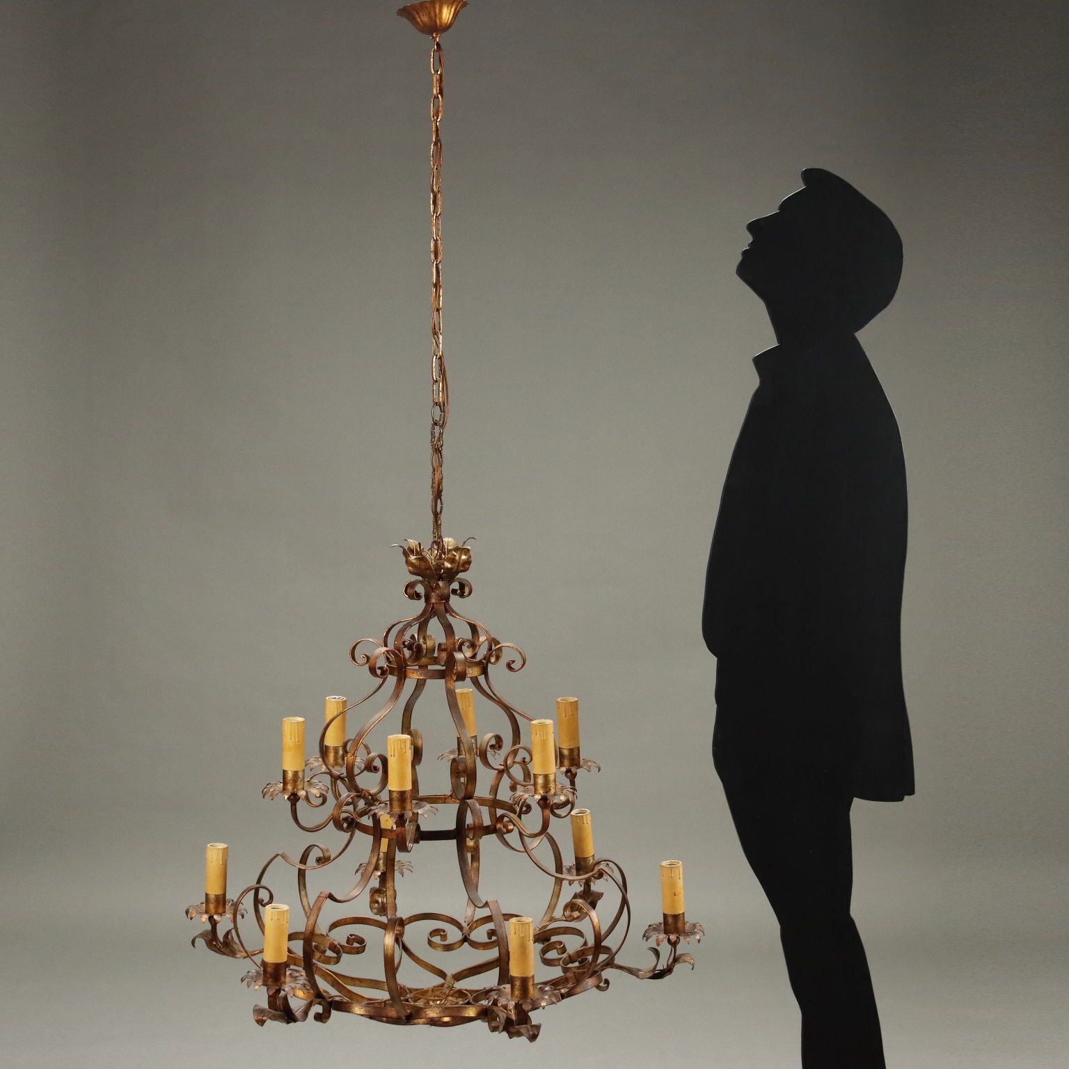 Antique Chandelier Gilded Iron Metal 12 Lights Italy XX Century photo furniture