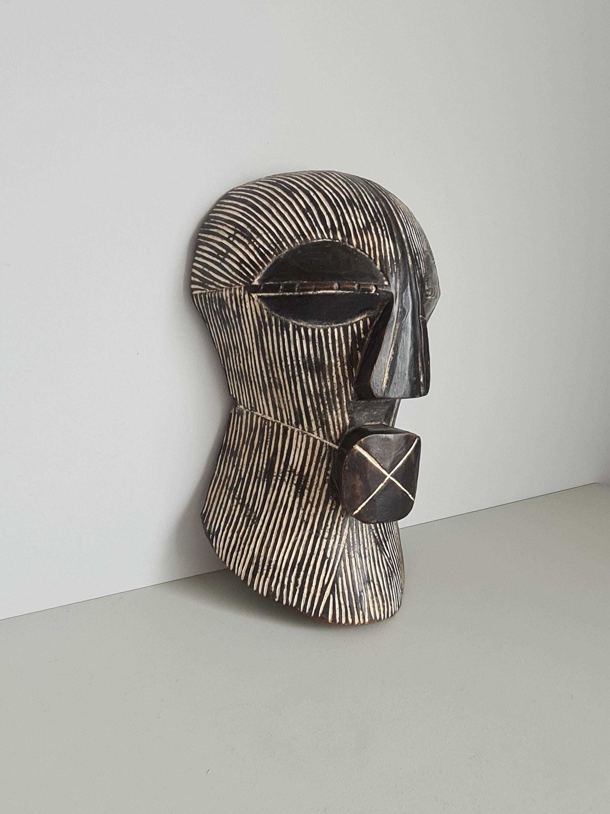 African Mask Songye Kifwebe Democratic Republic Of Congo / African Art / Primitive Arts / Africa / Mid Century / 20th Century photo Art