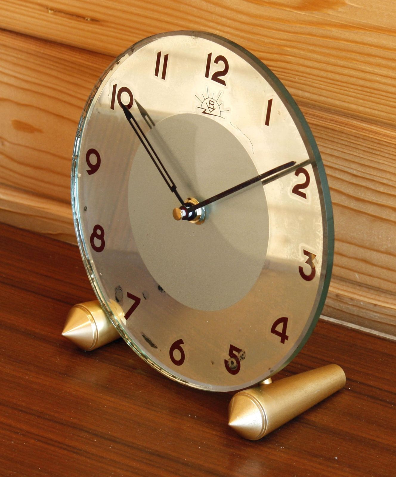 Vintage French Mantel Clock   21cm Glass Clock Retro Mid Century Art Deco Desk Clock Off The Wall Clocks photo furniture