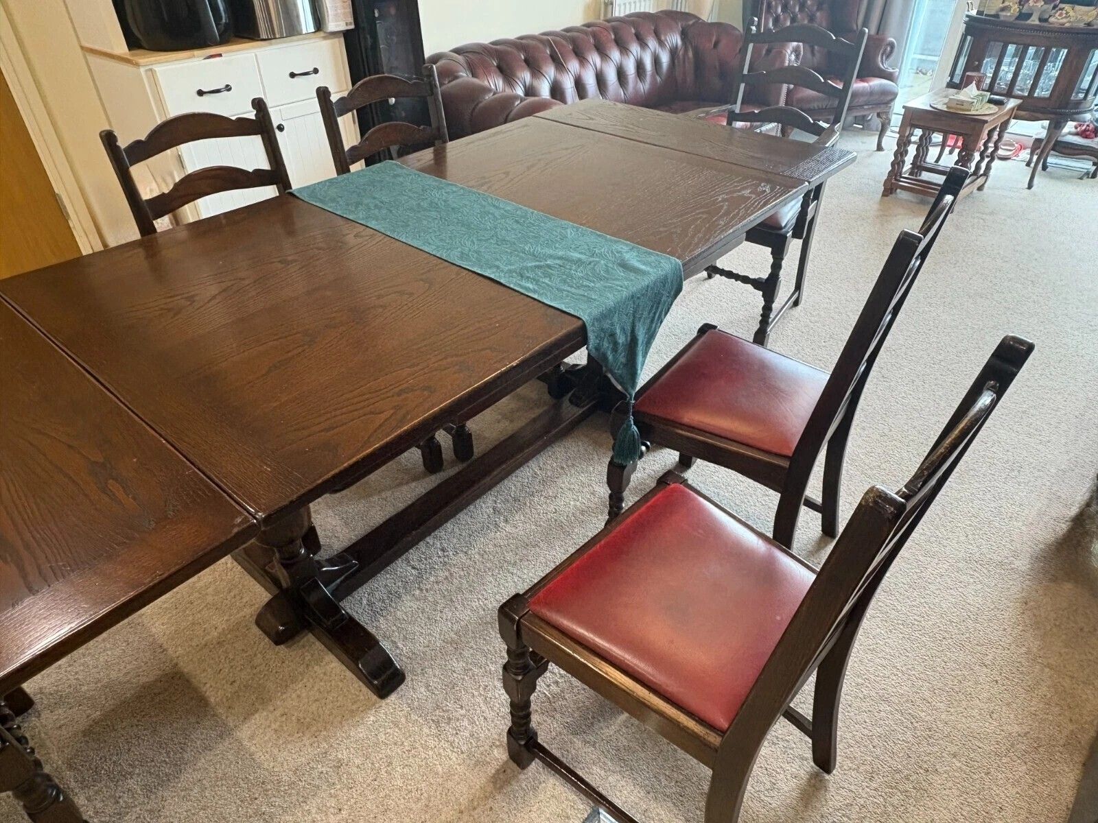 Vintage English Dining Table Set By Jaycee Furniture – 6 Chairs – Extendable photo Furniture