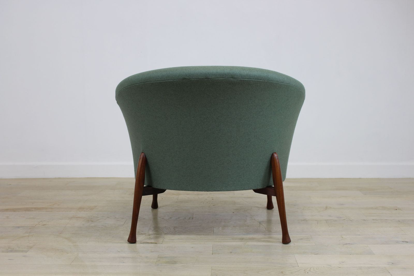 Guy Rogers Low Back Frisco Bay Single Chair Re Upholstered photo for sale