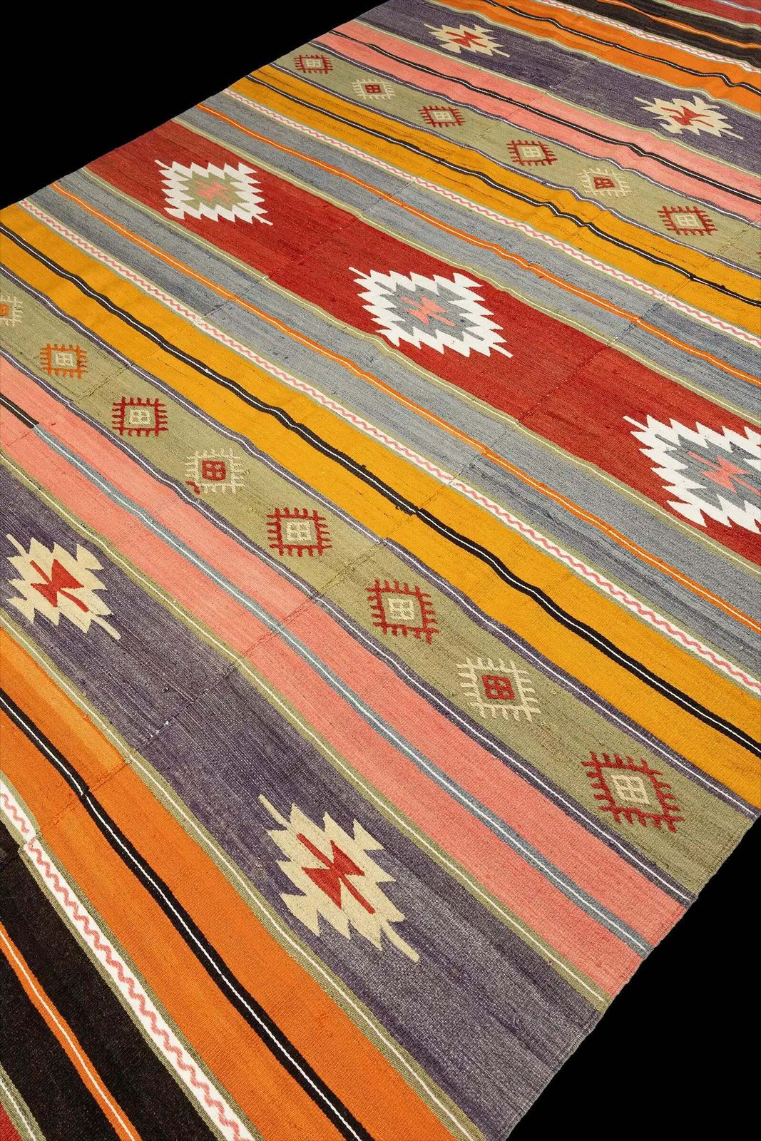 Denizli Vintage Kilim 260x179cm photo Textiles