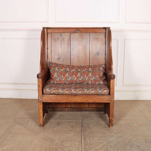 Welsh Pine Settle, 1800s, Antique photo for sale