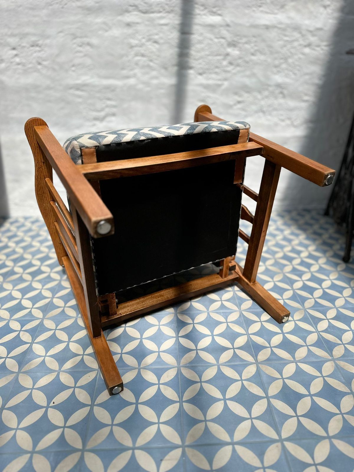 Early 20th Century Oak Reclining Armchair photo 250.0