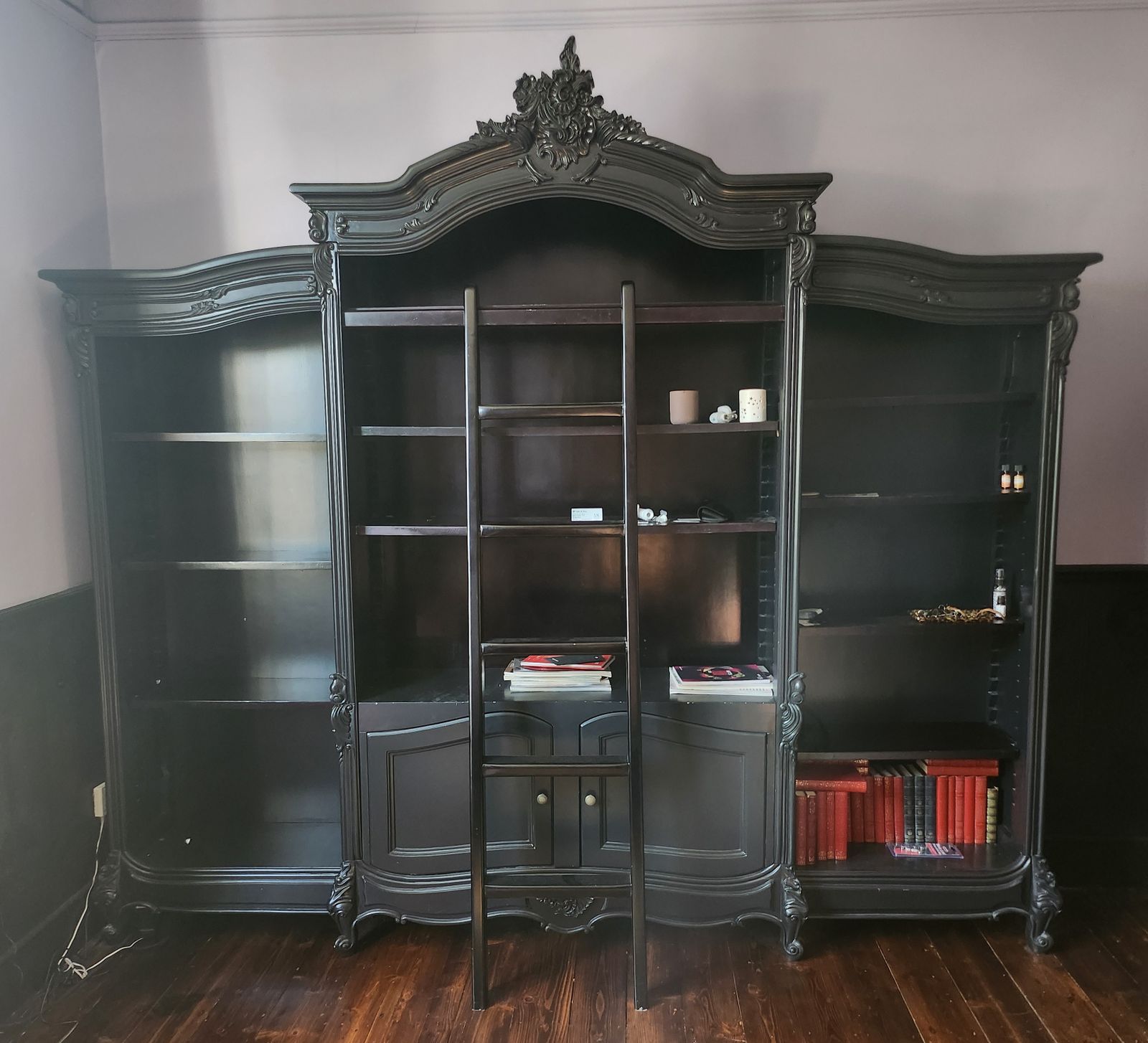 Black French Mahogany Bookcase With Ladder