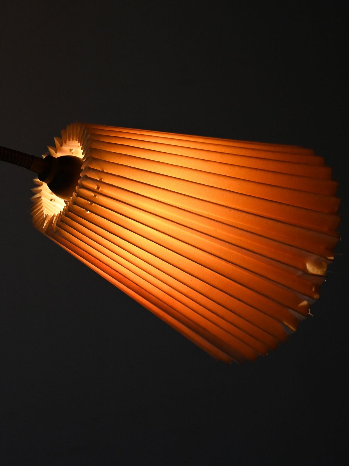 photo furniture Scandinavian 1950s Three Arm Floor Lamp