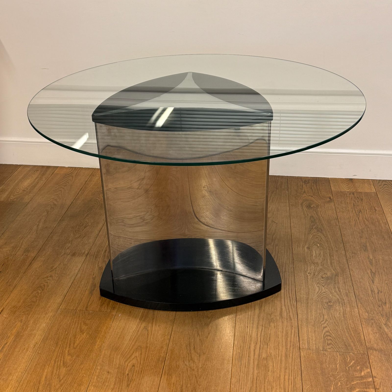 Italian Round Metal Base Table, 1980 photo vintage