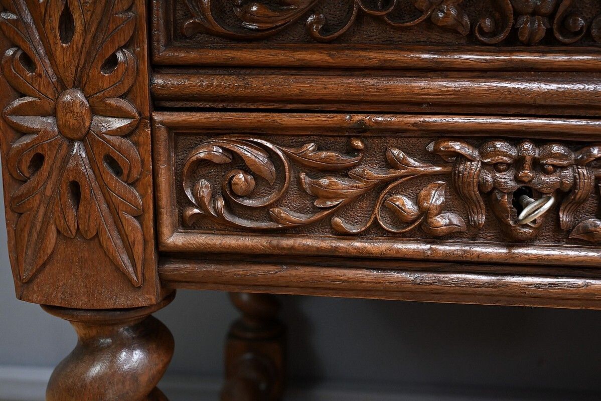 Oak Desk, Neo Gothic Style – Late 19th Century photo buy