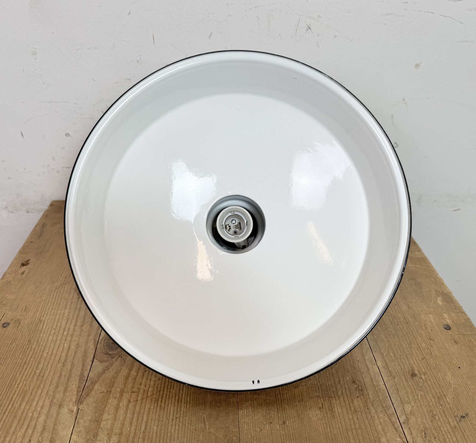 Industrial White Enamel Factory Pendant Lamp, 1960s, 4x photo 219.0