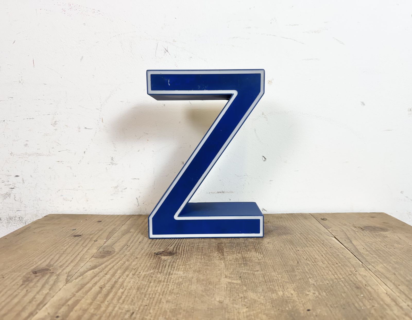 Vintage Blue Plastic Illuminated Letter Z , 1970s photo furniture