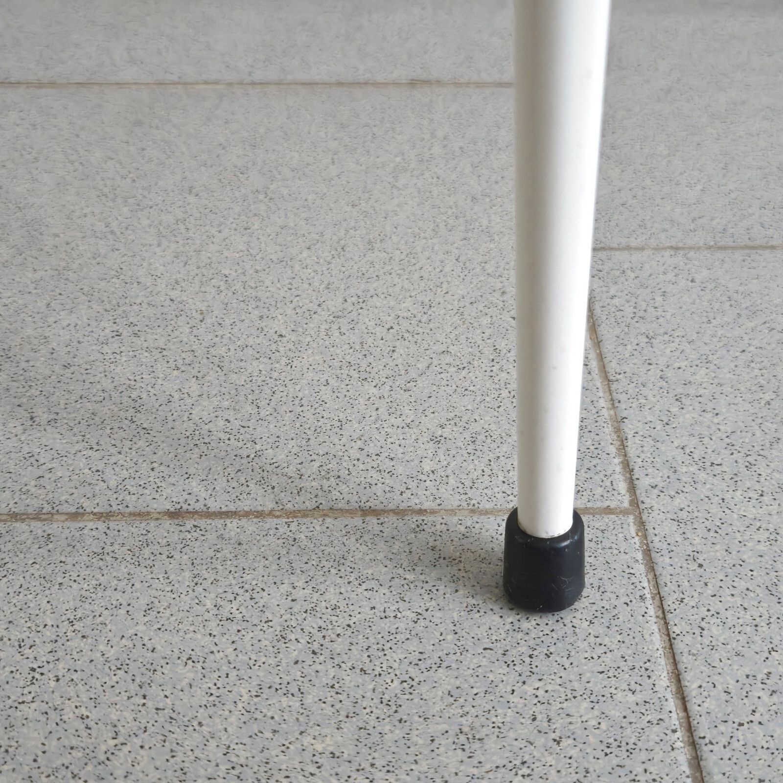 photo furniture Vintage 1950s Black Skai & White Lacquer Metal Bar Stool 50s Rockabilly