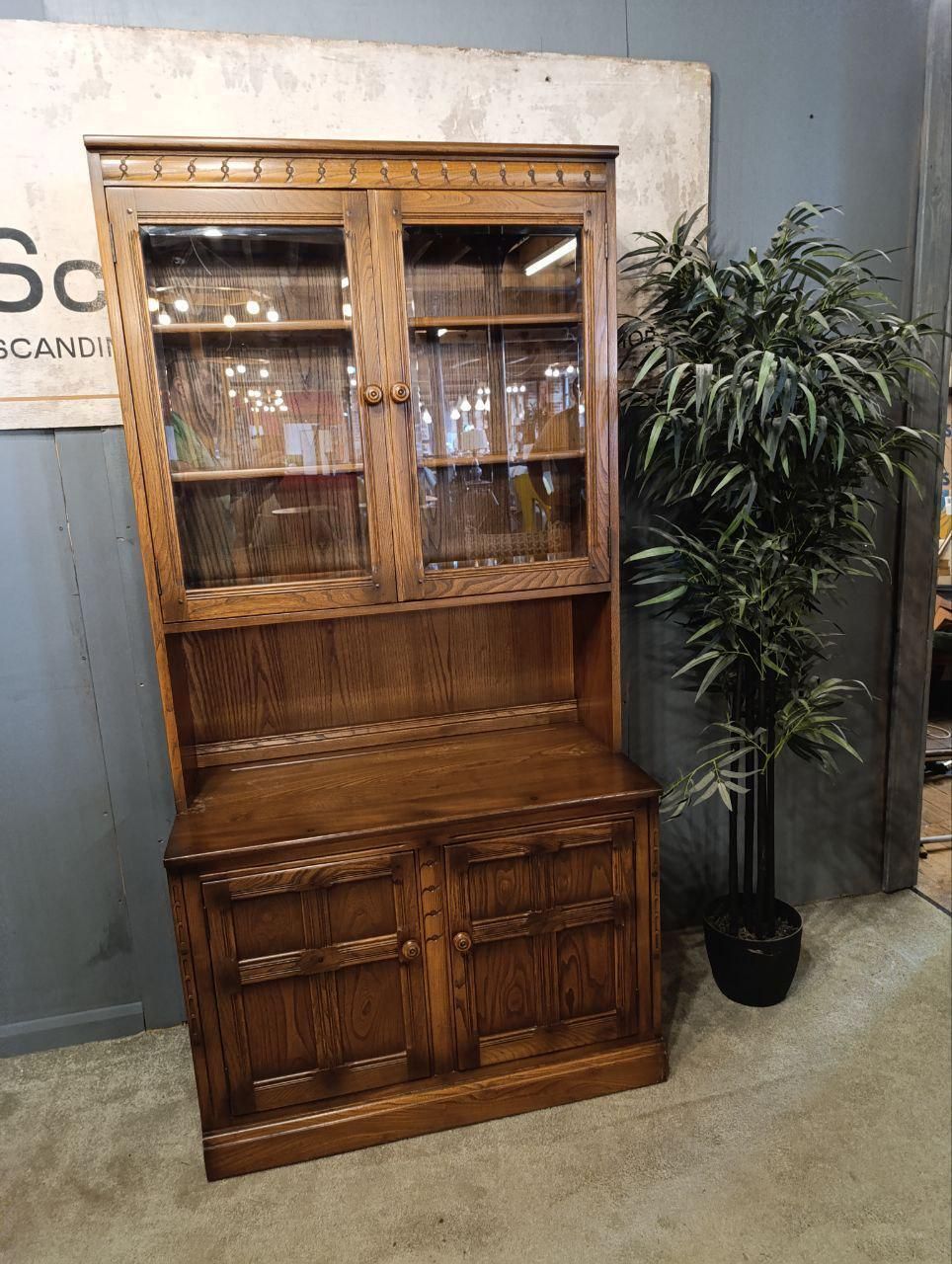 Ercol Mural Display Cabinet In Golden Dawn Finish – Traditional Elegance With Generous Storage photo for sale