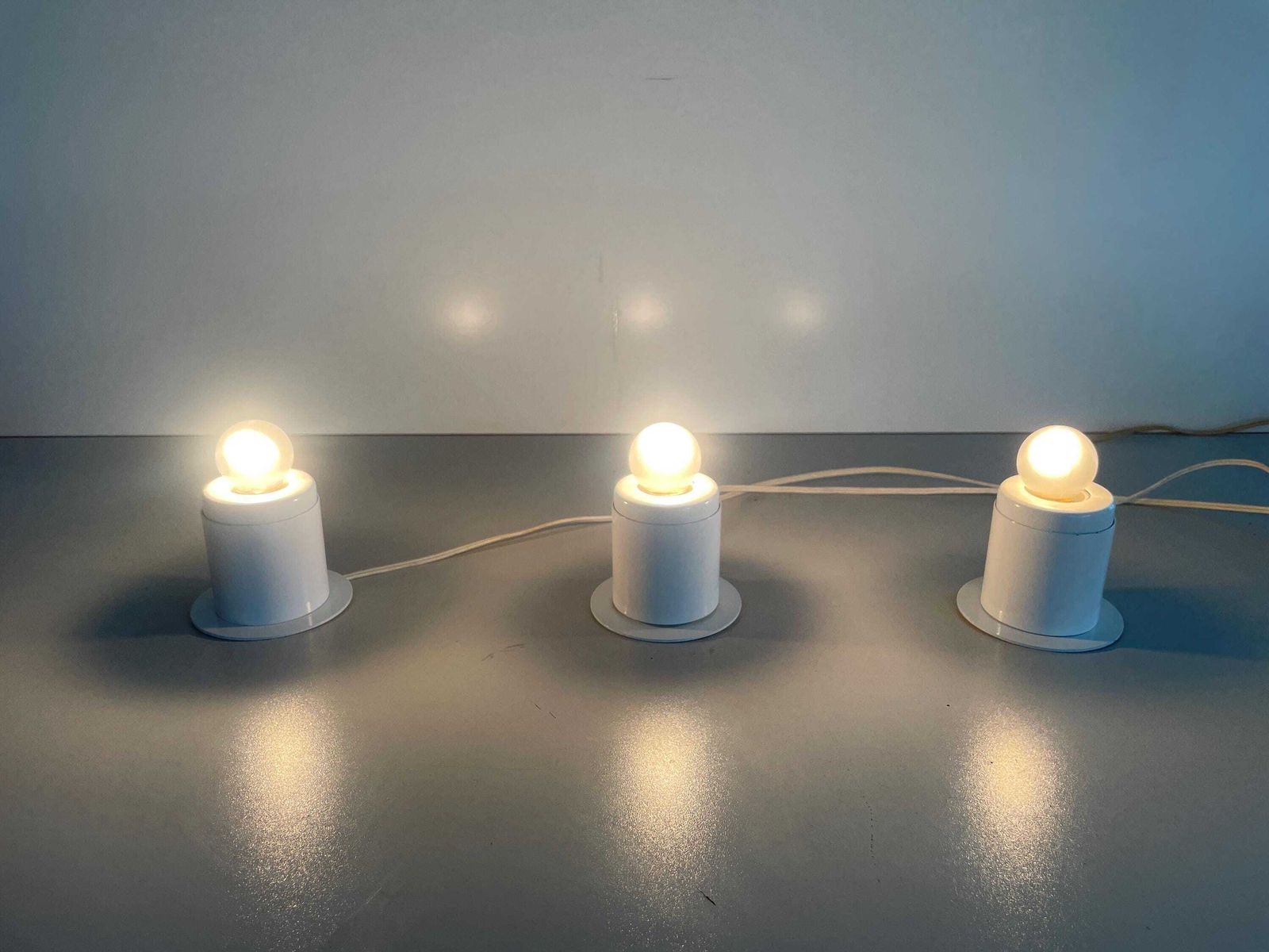 Minimal Design Set Of 3 White Metal Wall Lamps Still Of Artemide, 1970s, Italy photo 1245.0