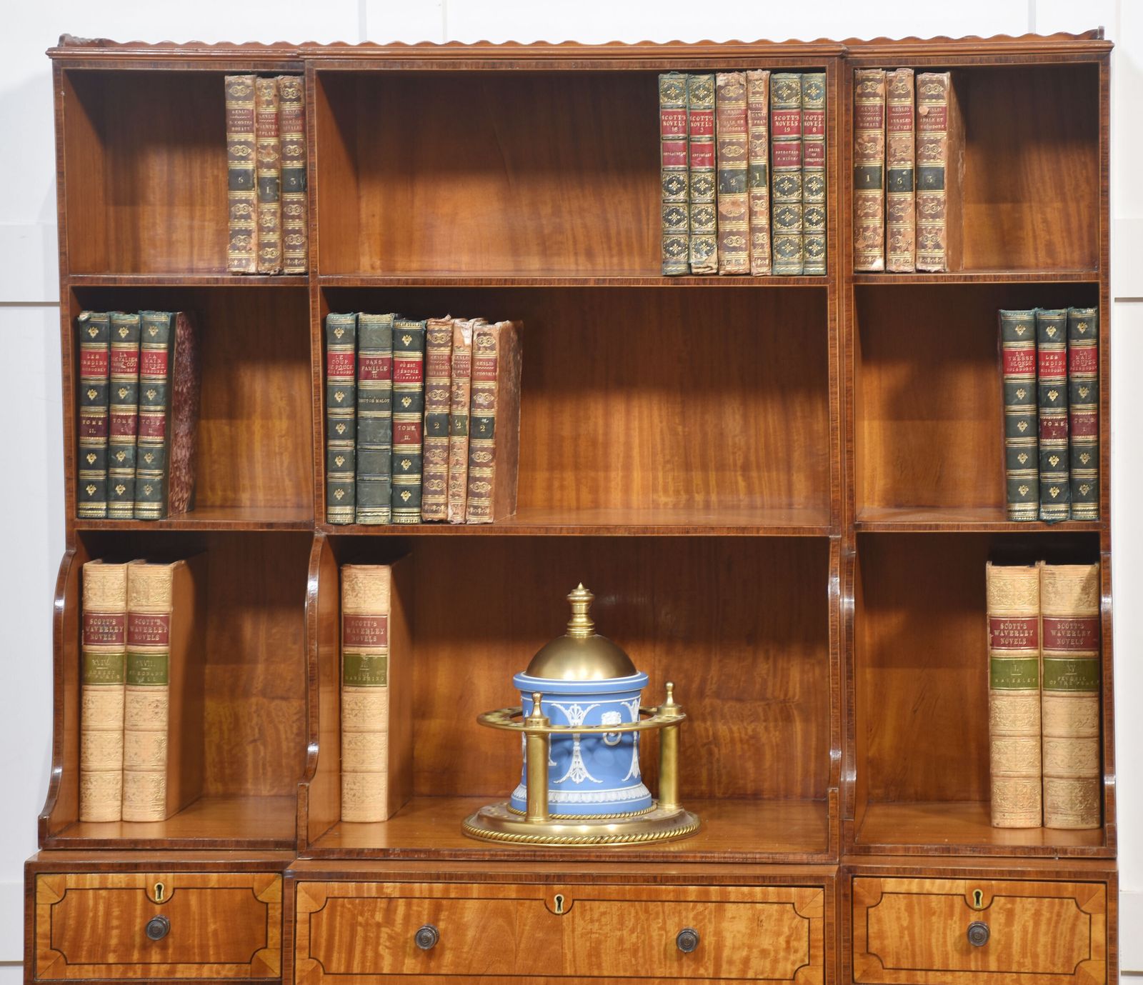 Pair Of Satinwood Crossbanded Open Breakfront Waterfall Bookcases photo 6540.0