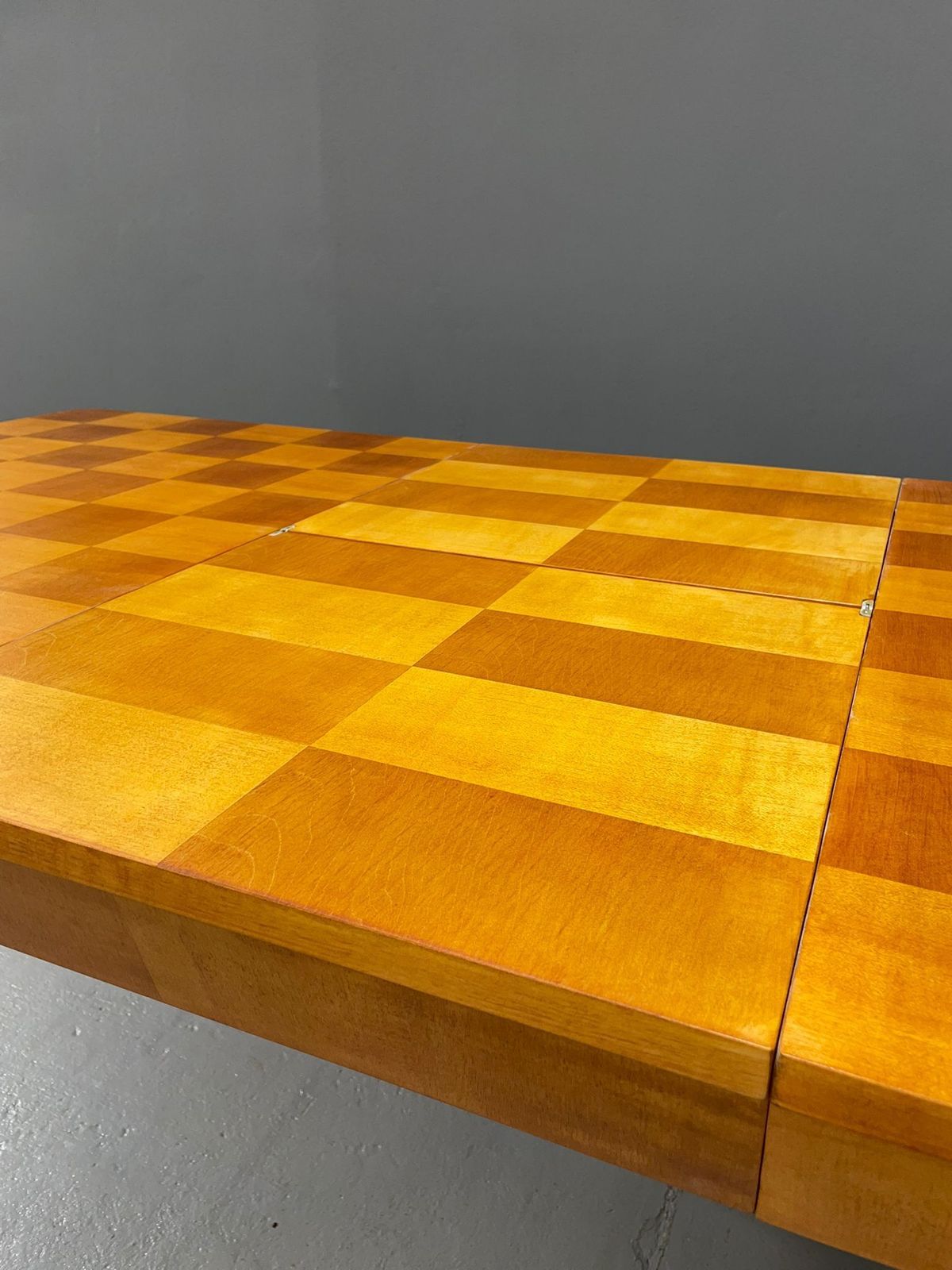 Uitschuifbare Eettafel Met Dambordfineer – Jindřich Halabala, Jaren 1940–50 photo furniture