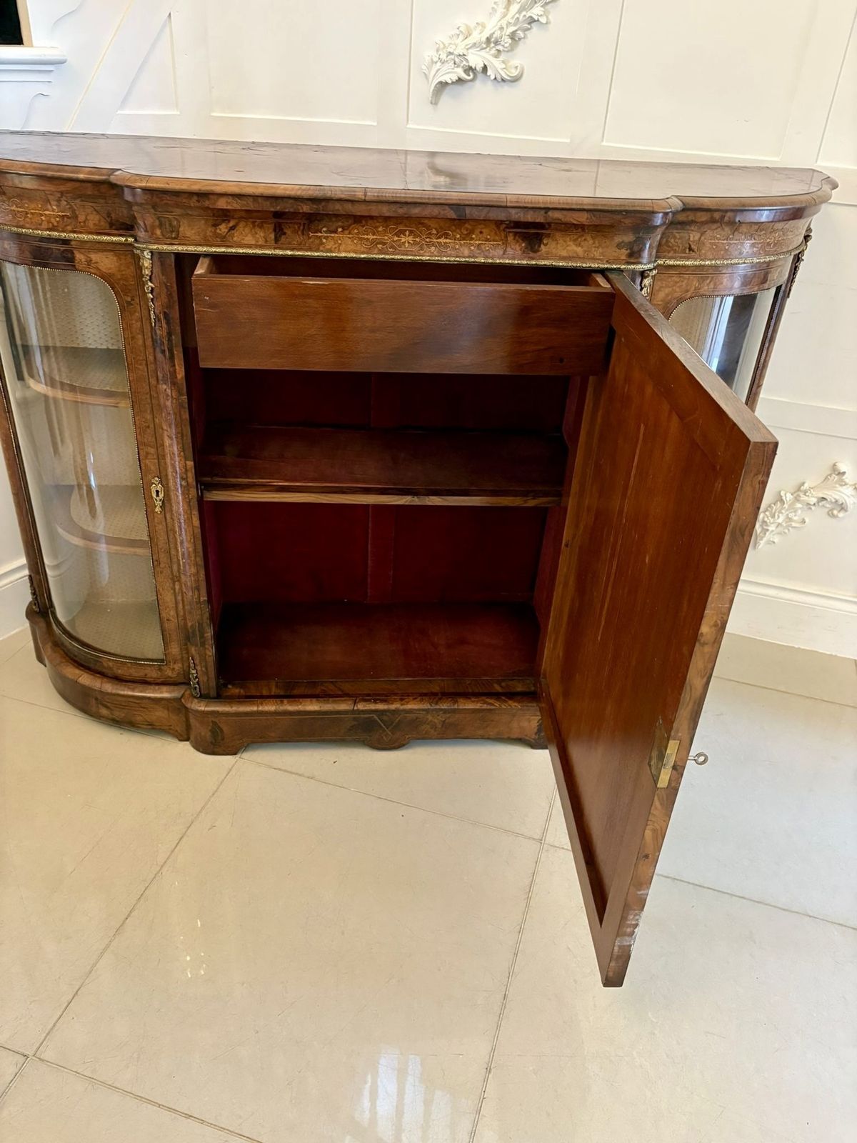 photo vinterior Outstanding Quality Antique 19th Century Inlaid Burr Walnut Porcelain Mounted Credenza