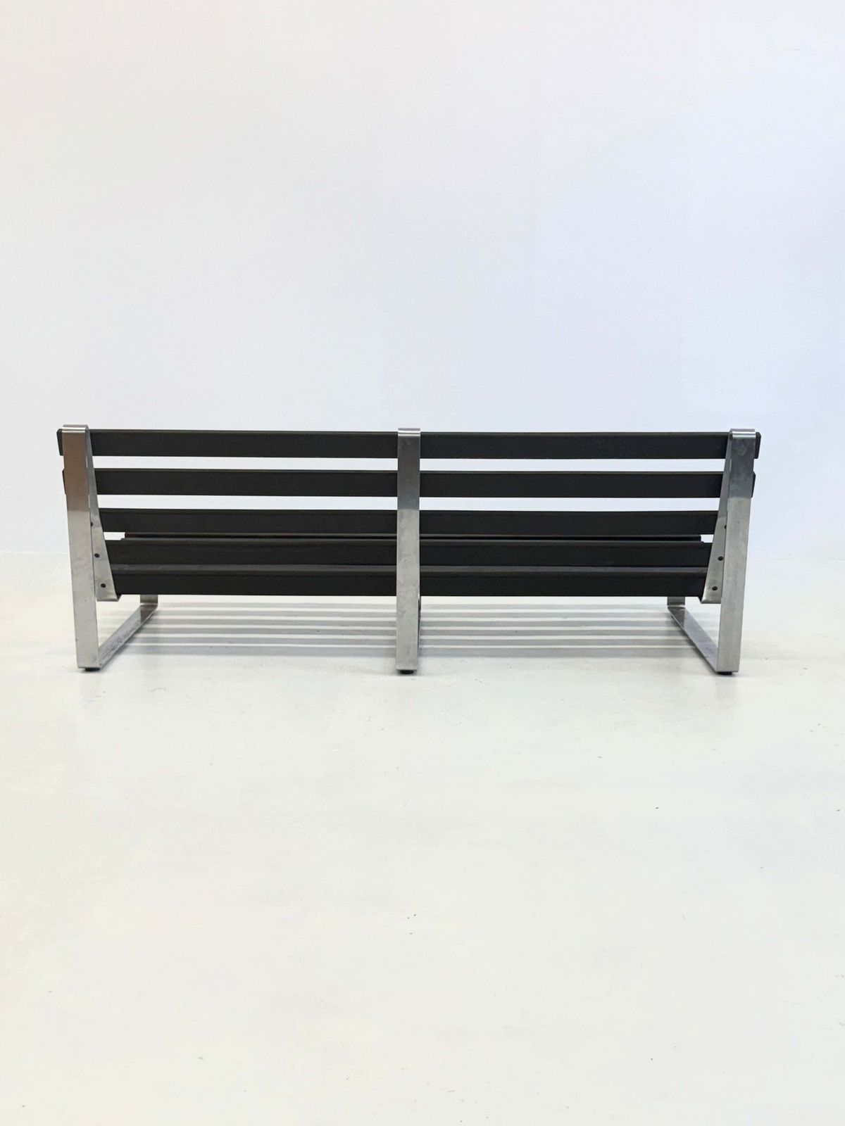 photo for sale Vintage Slatted Bench By Kho Liang Ie For Artifort