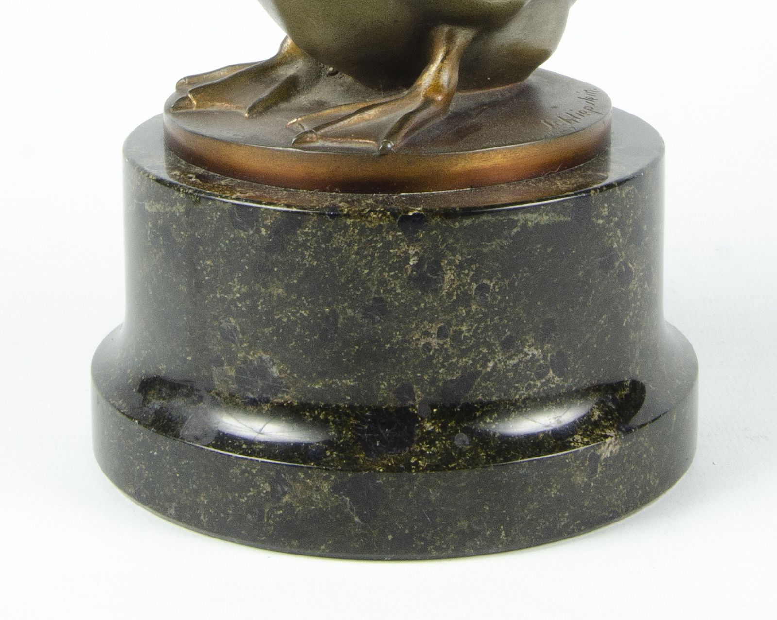Early 20th Century Art Déco Patinated Bronze Sculpture Of Duck With Marble Base By Gerhard Schliepstein, Germany photo vinterior