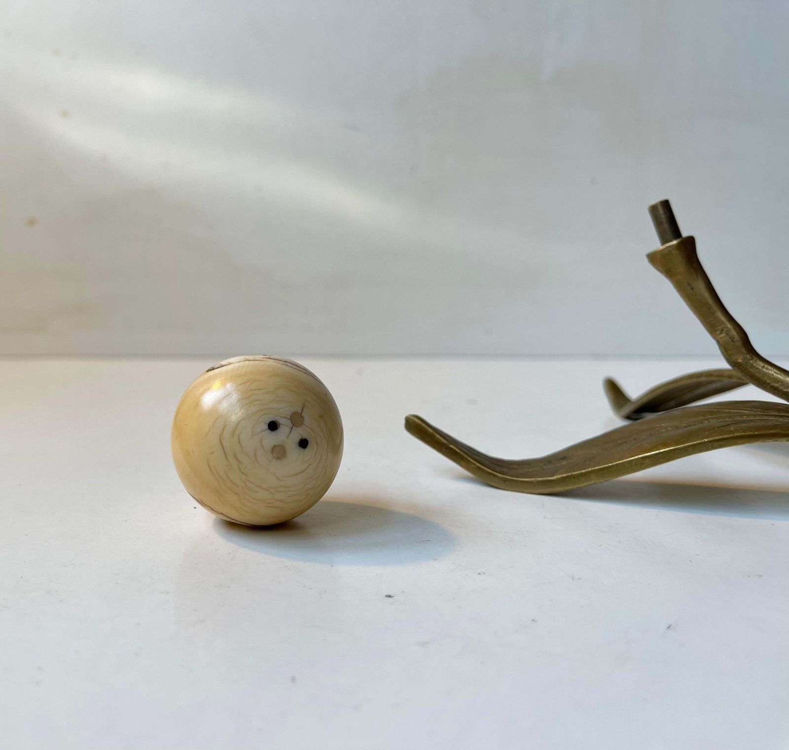 Vintage Lily Sculpture   Flower Ornament In Brass photo 996.0