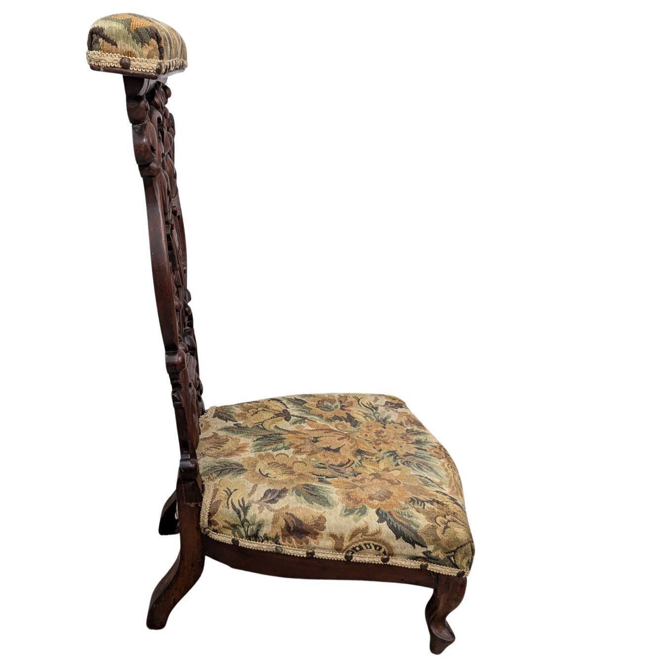 Italian Walnut Prie Dieu Or Oratory From The 19th Century photo furniture