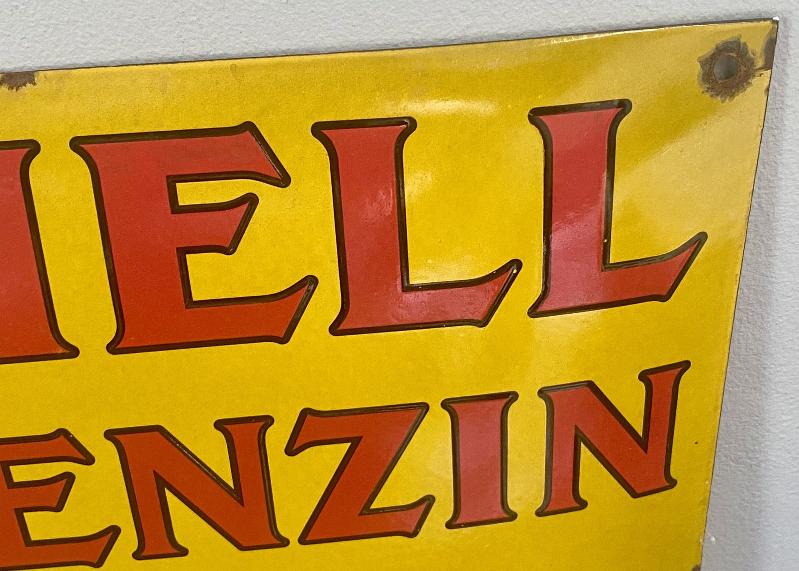 photo vinterior Vintage Shell Benzin Auto Oil Large Enamel Metal Garage Sign Gas Petrol Station Dealership Dealer Royal Dutch Shell Bp Esso Benzole Huiles Car Art