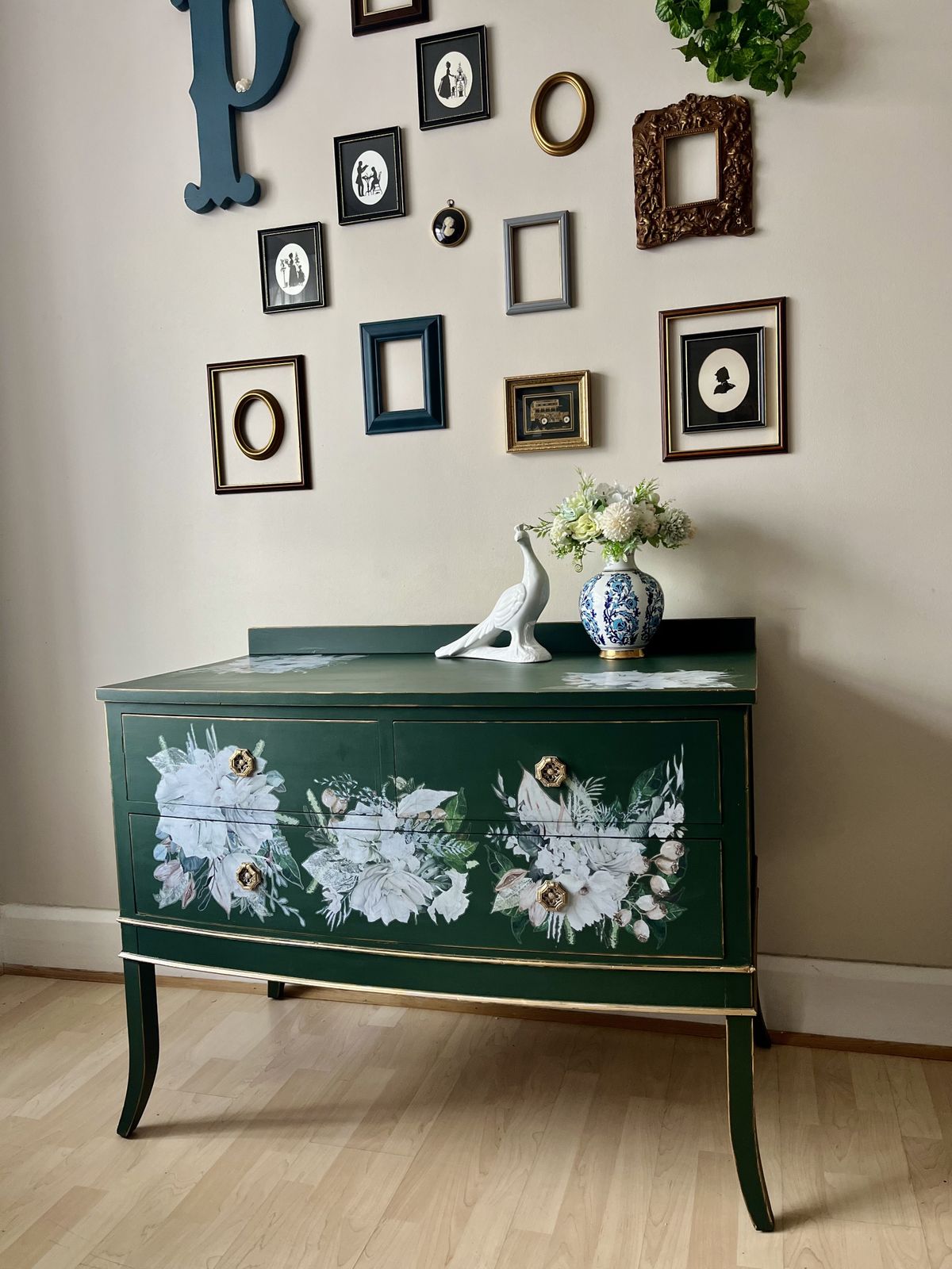 Stunning Green & Floral Chest Of Drawers, Hand Painted photo vinterior