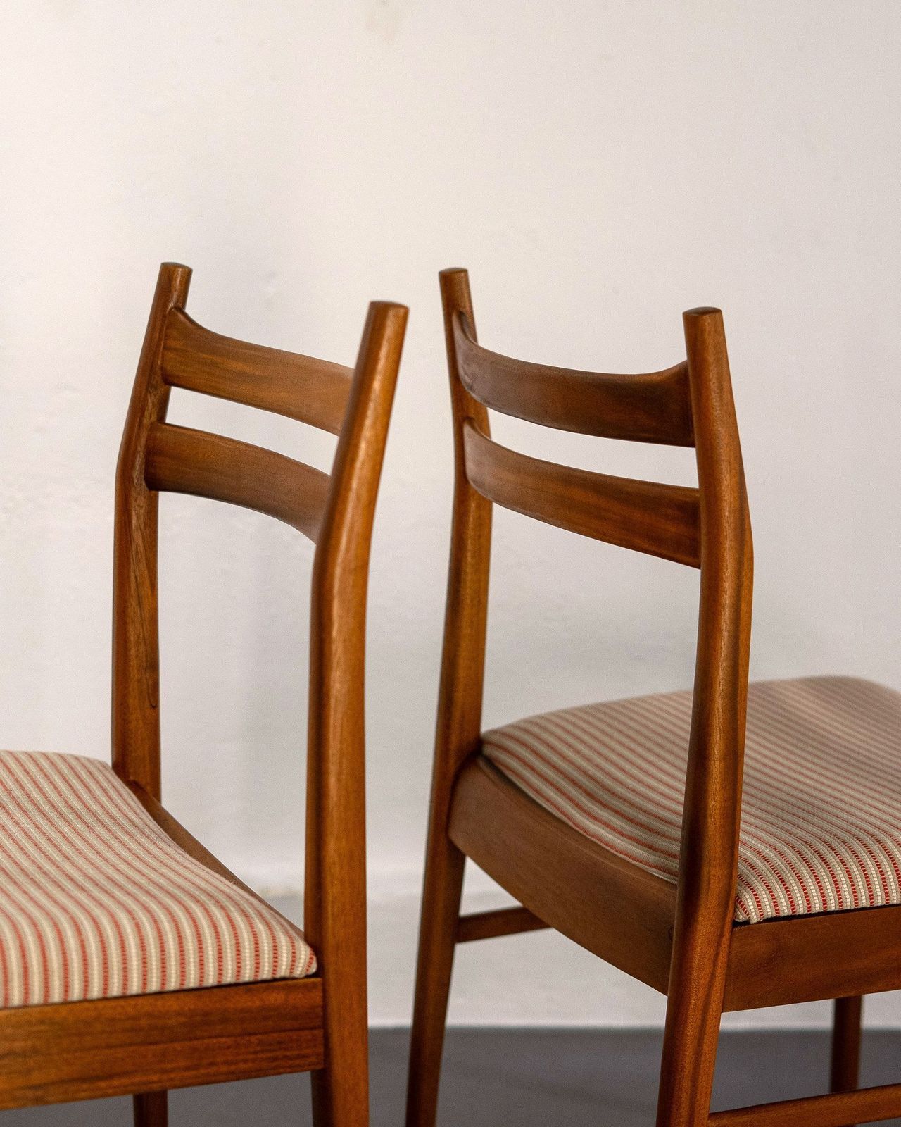 Set Of 6 Dining Chairs By McIntosh And Co Made Of Teak photo buy