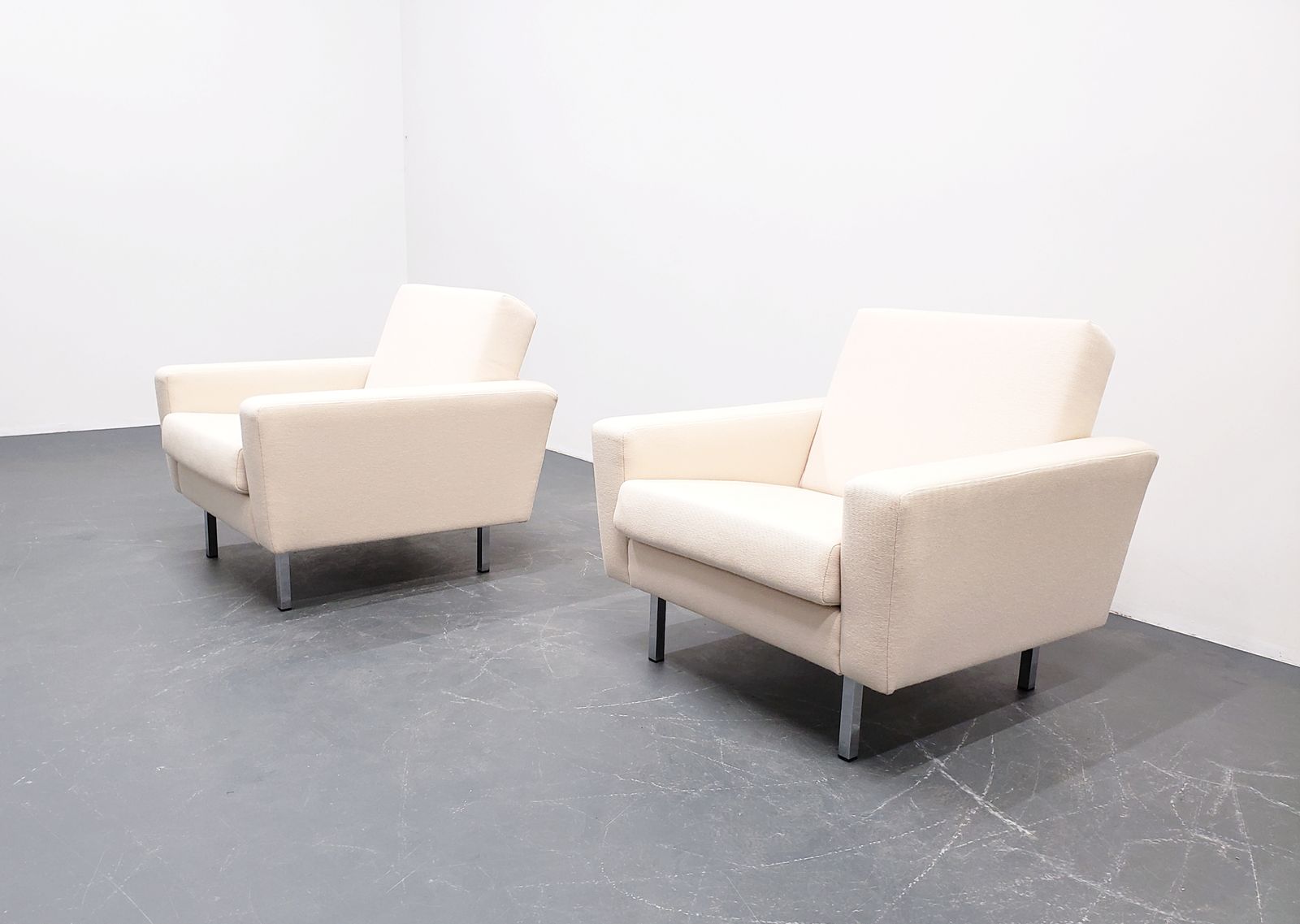 Set Of Two   German Club Lounge Chairs – Ivory Wool Upholstery, Chrome Legs