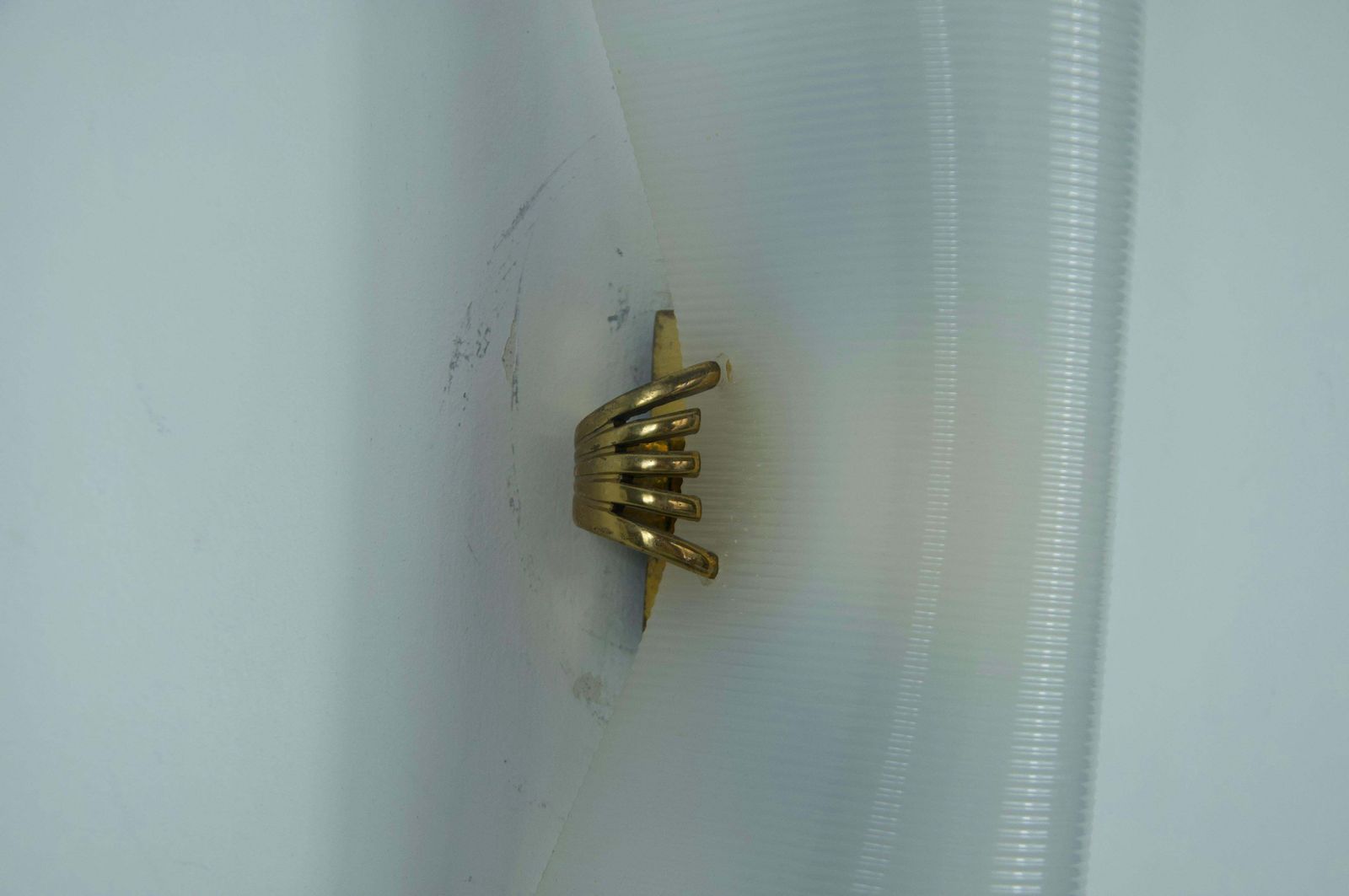 photo vinterior Pair Of Mid Century Brass And Plexi Glass Wall Lamps, Italy, 1960s