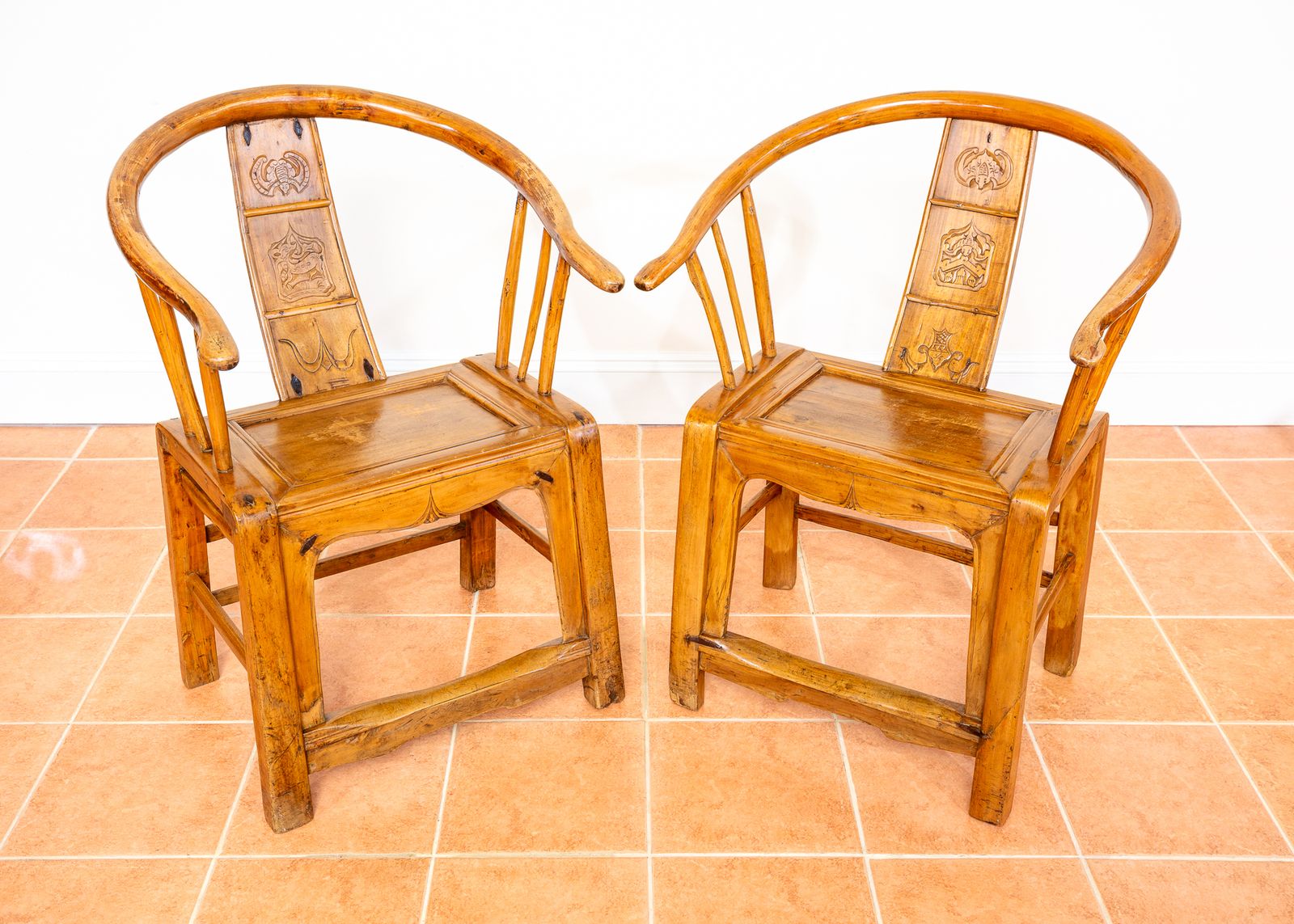 photo buy Pair Of Blonde Antique Chinese Armchairs Horseshoe Carved Motifs Country Grand Tutor Orienta.L Hall Throne Chairs Bohemian Country House