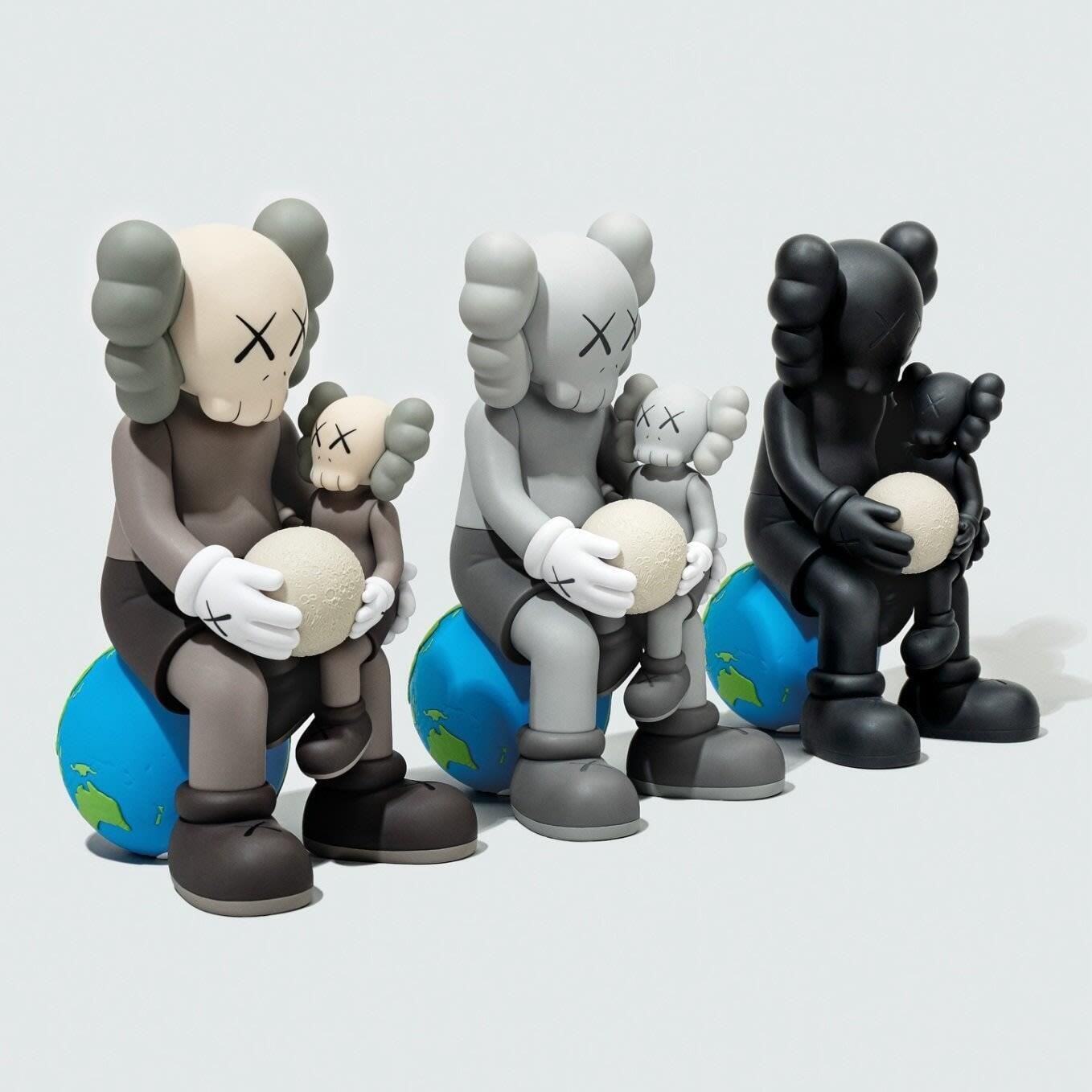Kaws Holiday, Thailand.  Complete Set Of 3, 2025