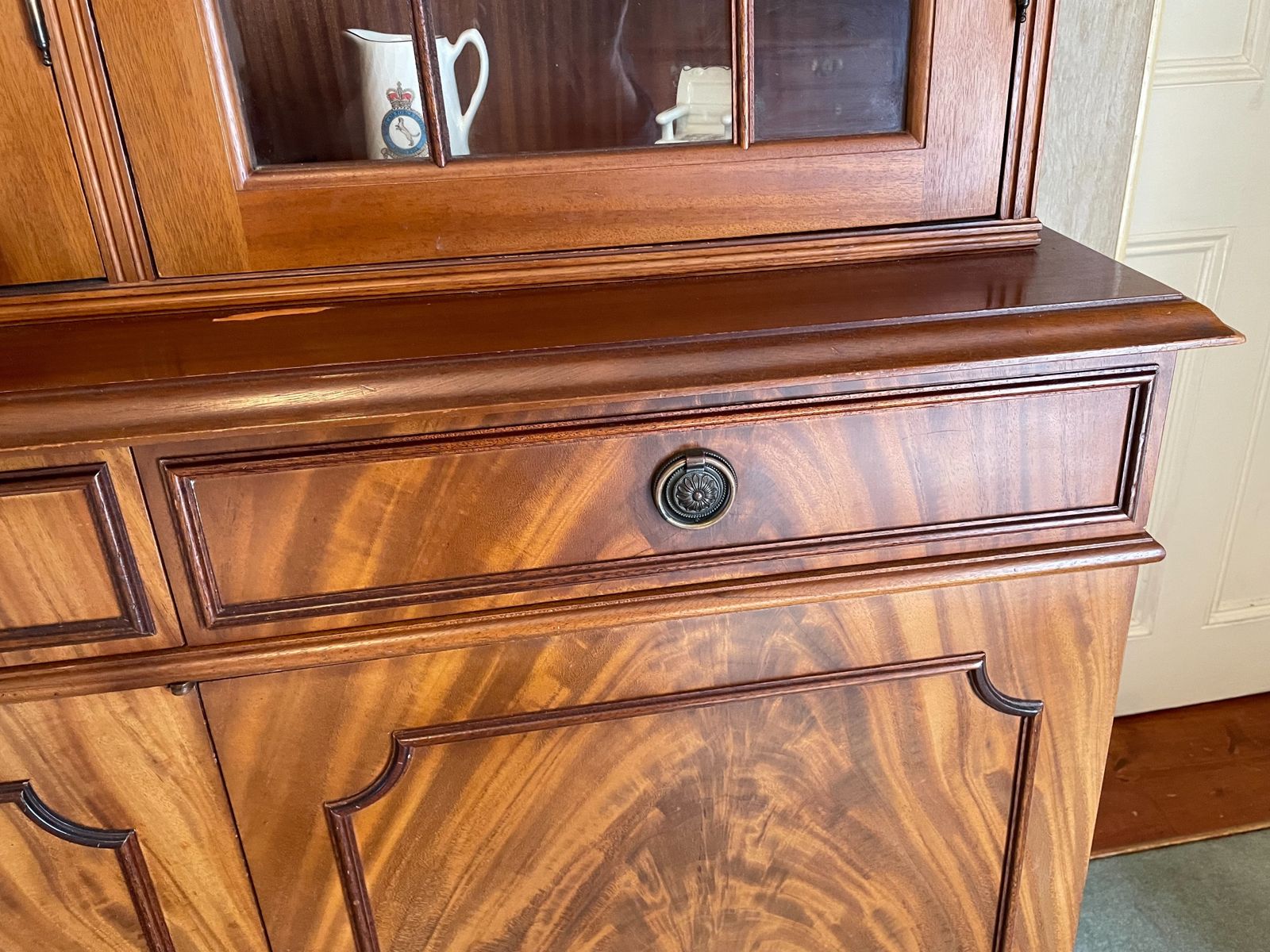 Craftsmen Made Reproduction Hardwood Bookcase / Display Cabinet photo vinterior