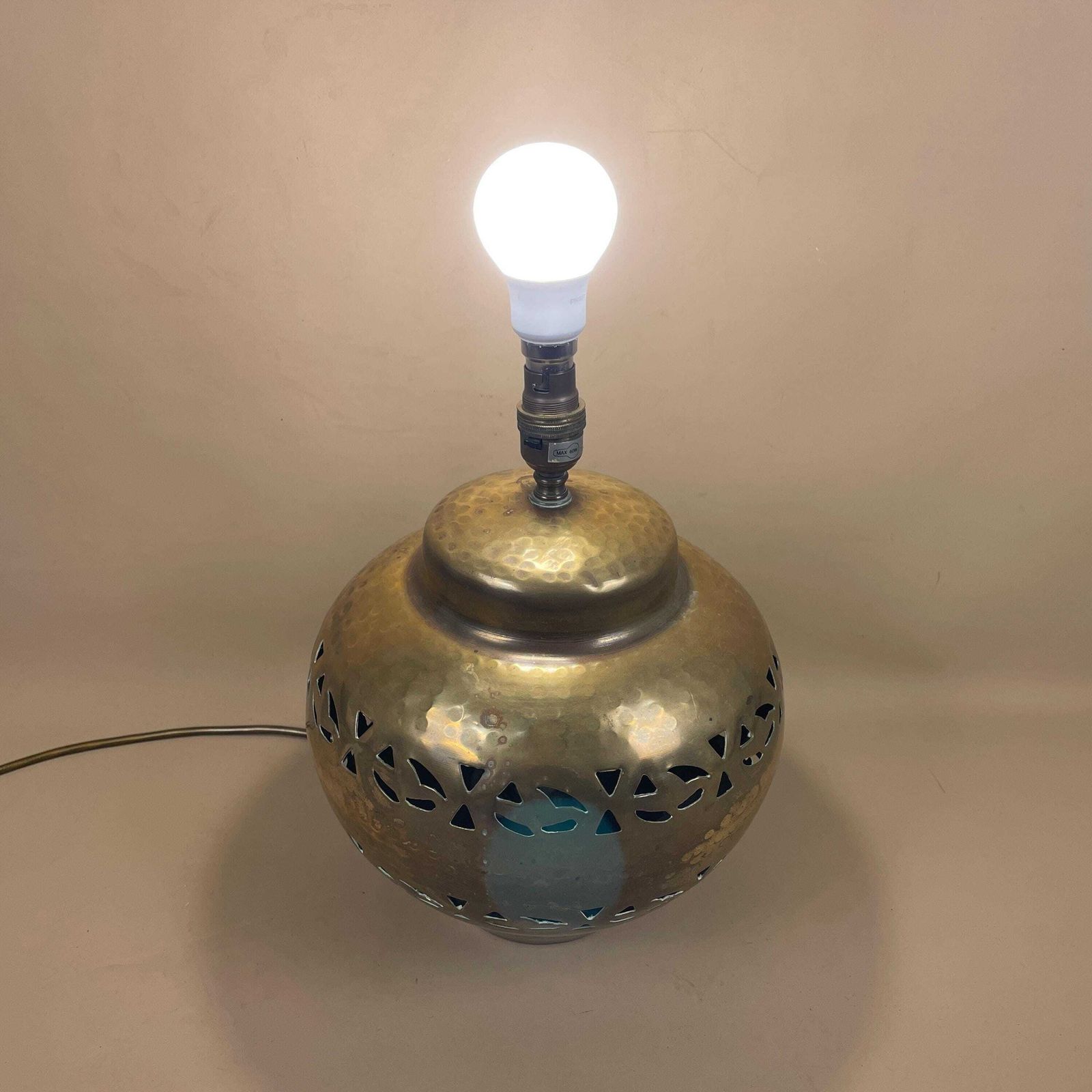 Antique Metal Indian Gold Brass Lamp Light Bedside Side Table Desk Ornate Detail Round Ball Vintage Hammered Patterned Lamps India Medium photo 125.0