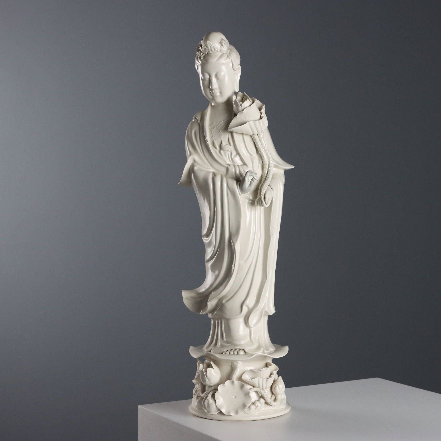 Antique Sculpture Guanyin Porcelain China XX Century