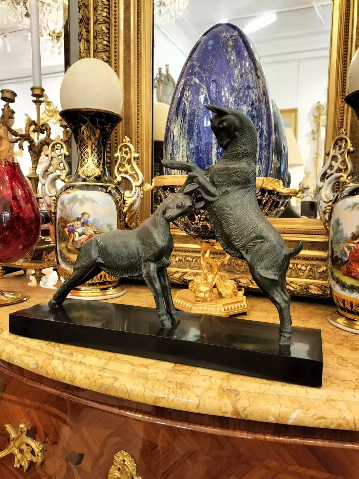 photo vintage Dynamic Animal Sculpture Of Goats In Bronze, 20th Century