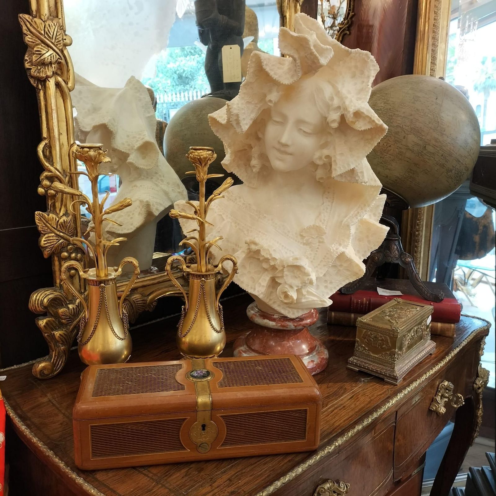 Pair Of Gilded Candlesticks With Floral Pattern From Louis XVI (1774 1792) photo buy