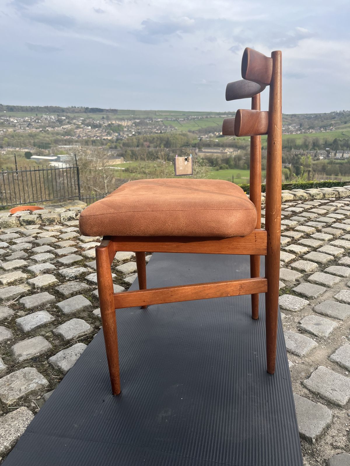 photo vintage Poul Hundevad Table And 8 X Chairs