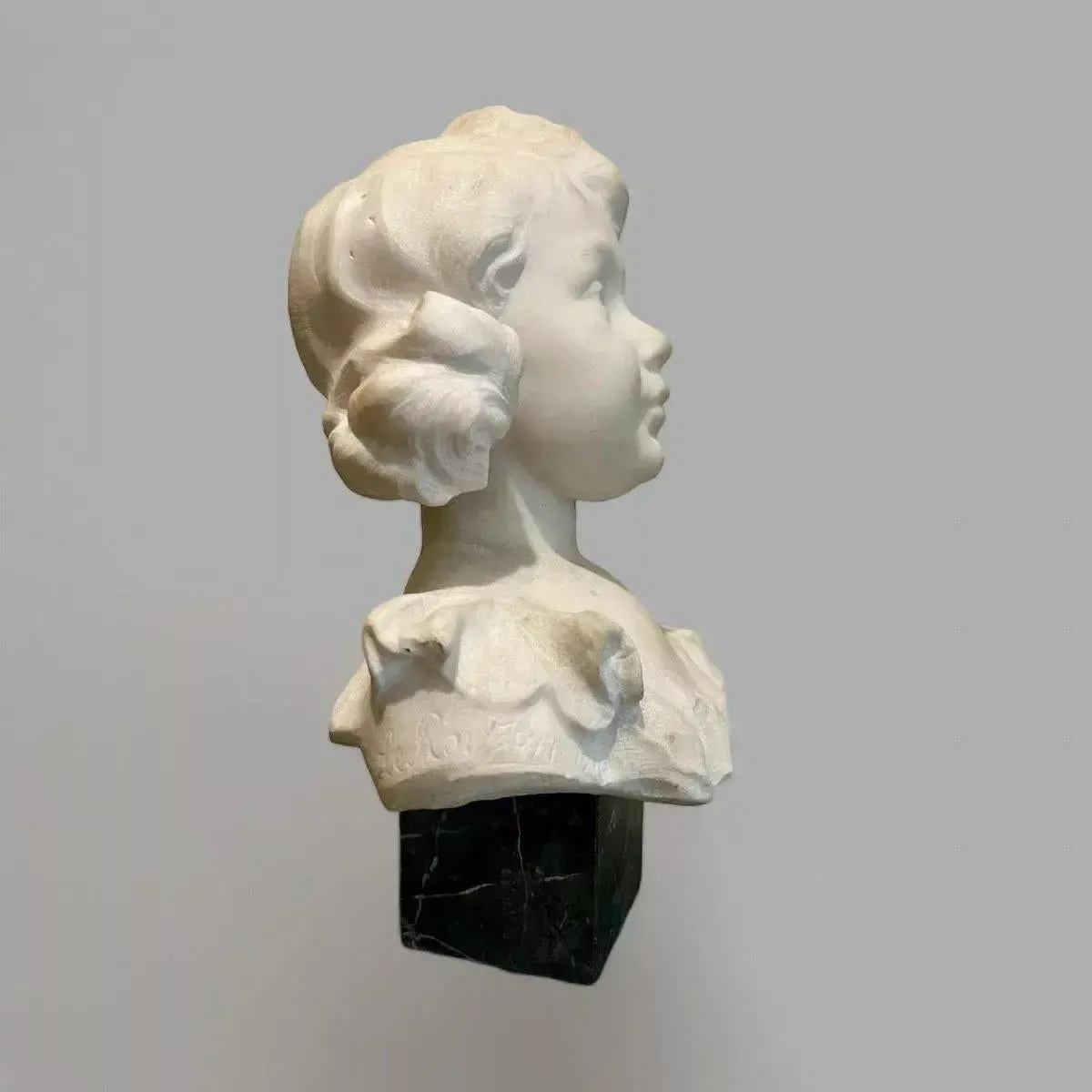 Late 19th Century Carrara Marble Bust Of A Young Girl photo buy